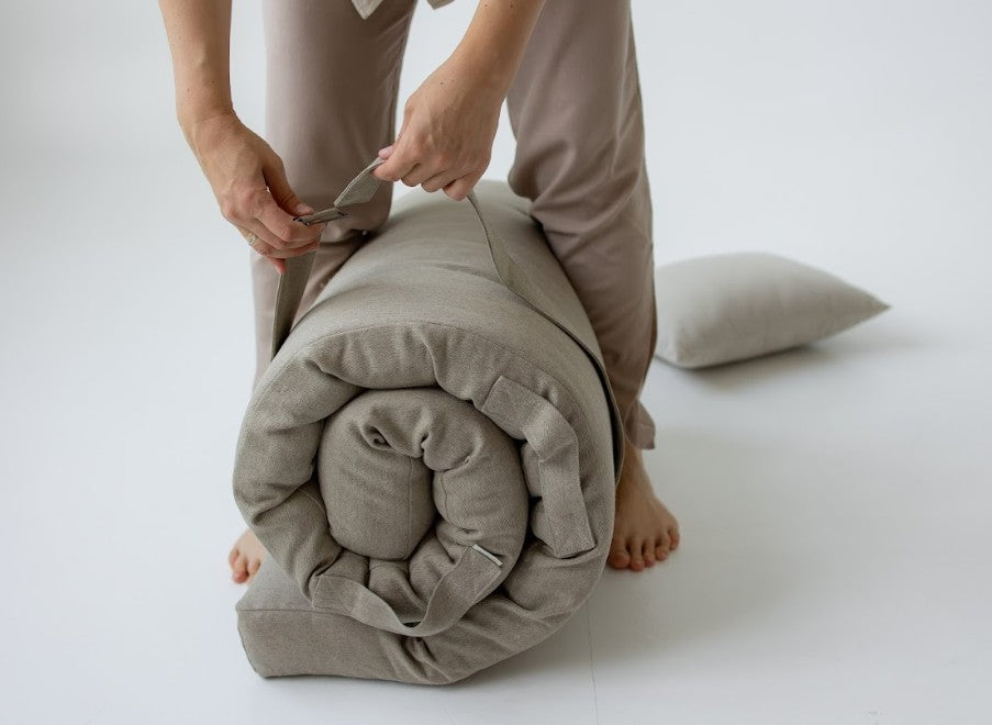 Hemp Fabric Benefits: Antimicrobial Bedding & Clothing