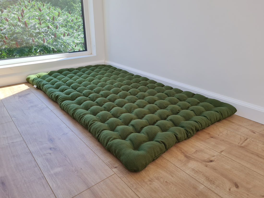 Natural linen floor topper filled organic buckwheat hulls filling yoga mat multi chamber futon in non-dyed Linen fabric
