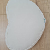 Heart-shaped floor cushion filled Buckwheat hulls in natural undyed cotton fabric/Organic cushion/Meditation pillow for Yoga studio