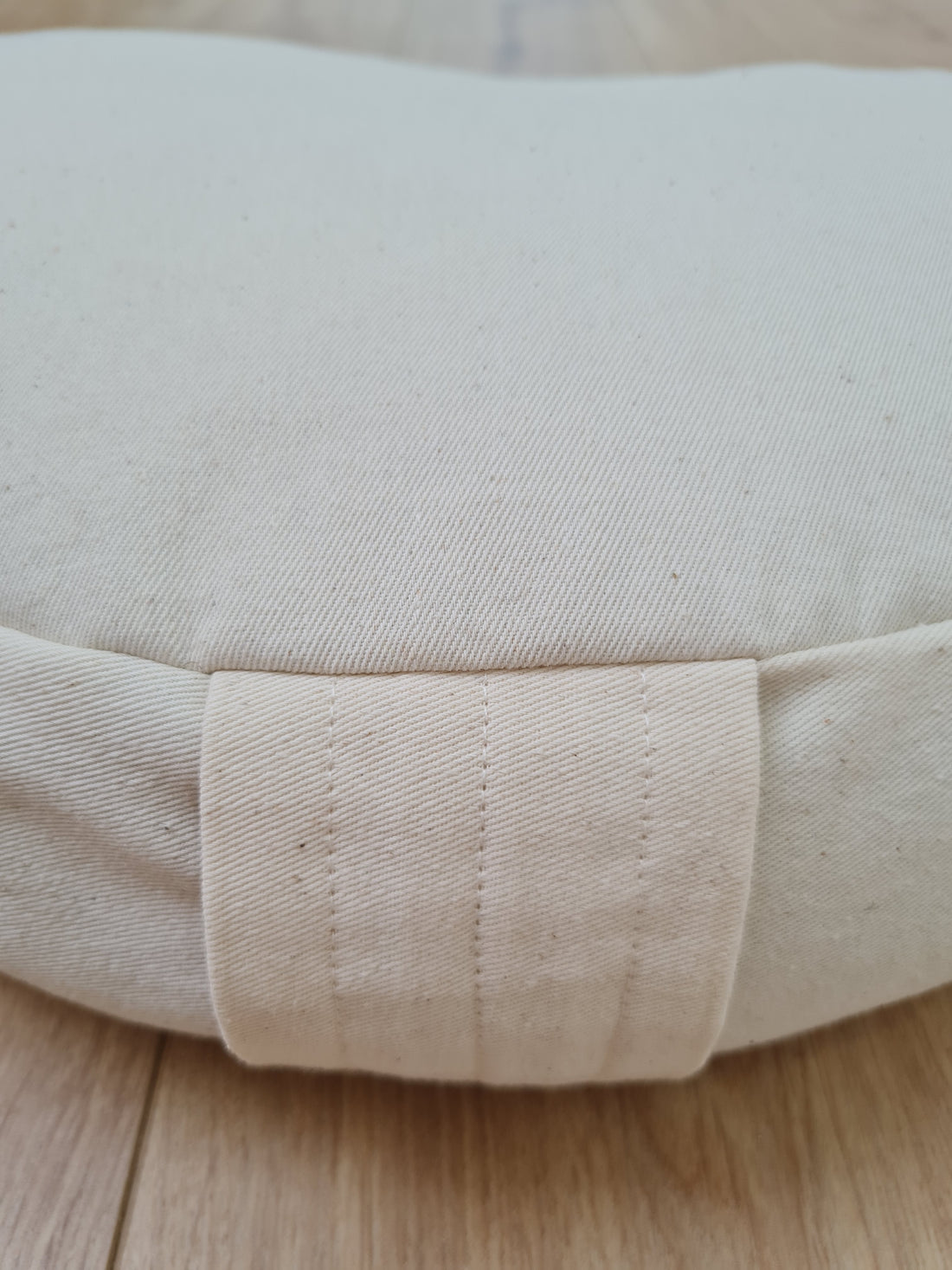Heart-shaped floor cushion filled Buckwheat hulls in natural undyed cotton fabric/Organic cushion/Meditation pillow for Yoga studio