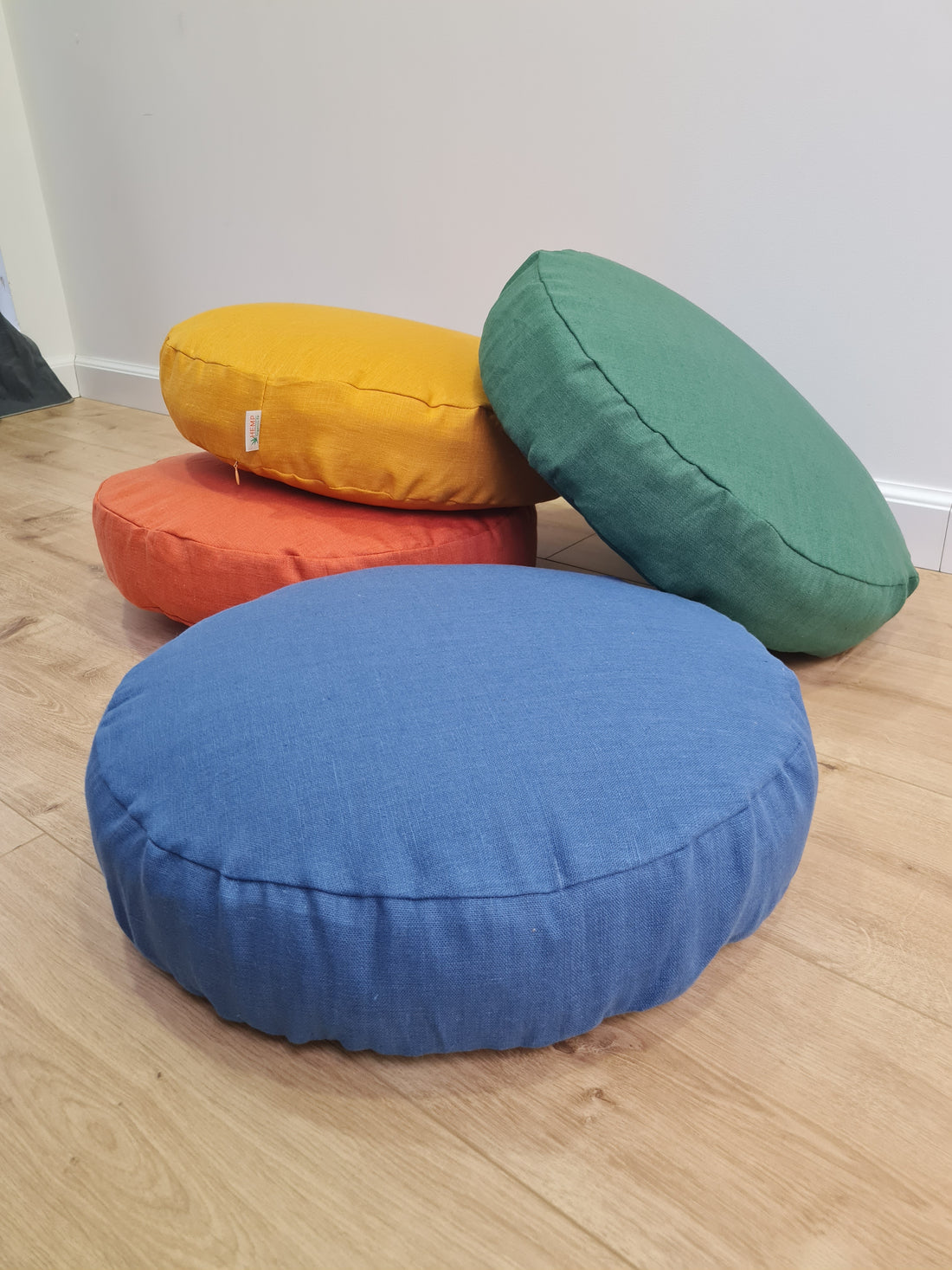 Round Hemp cushion with Linen removable Cover Hemp fiber filling in cotton fabric Cover in Linen fabric Floor cushion custom made size