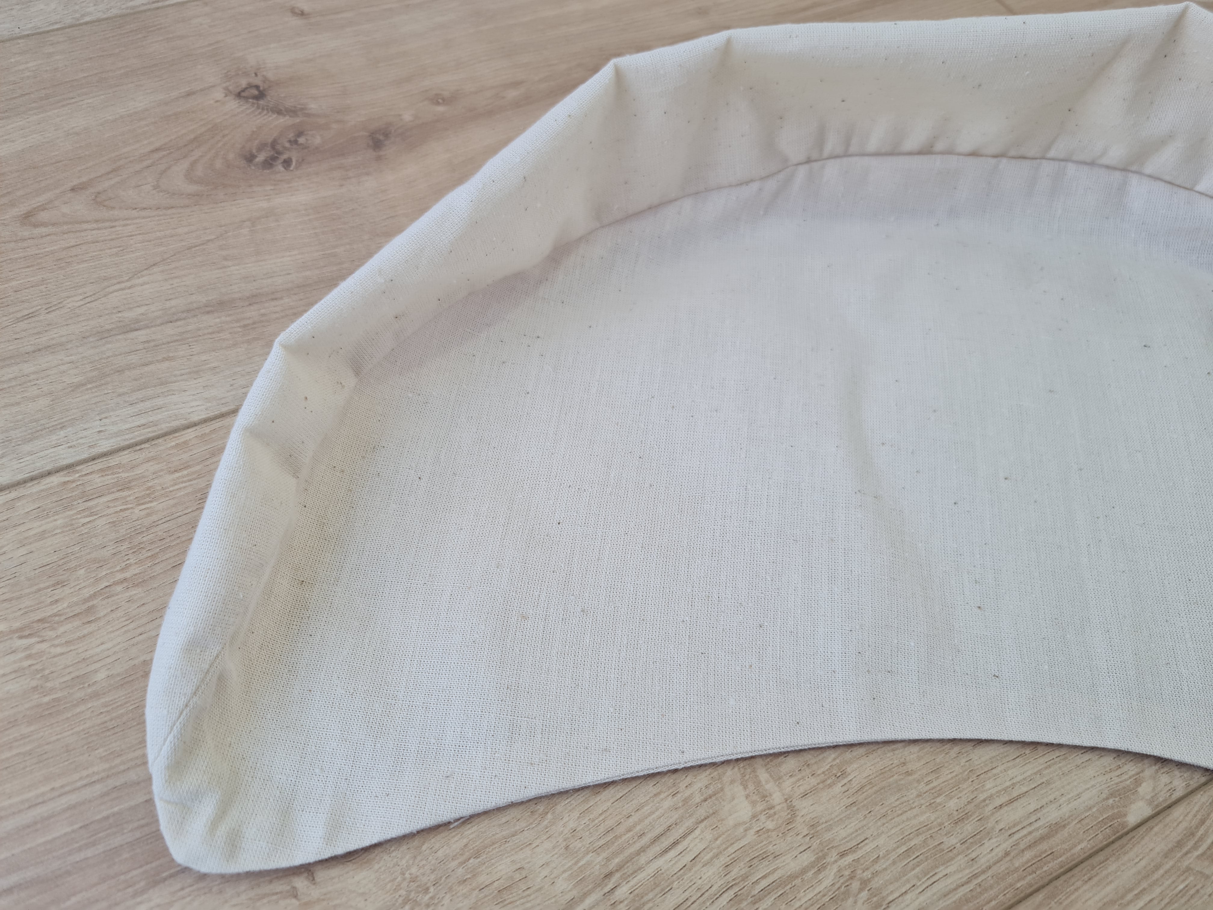 Cotton non-dyed inner cover with zipper for Crescent cushion