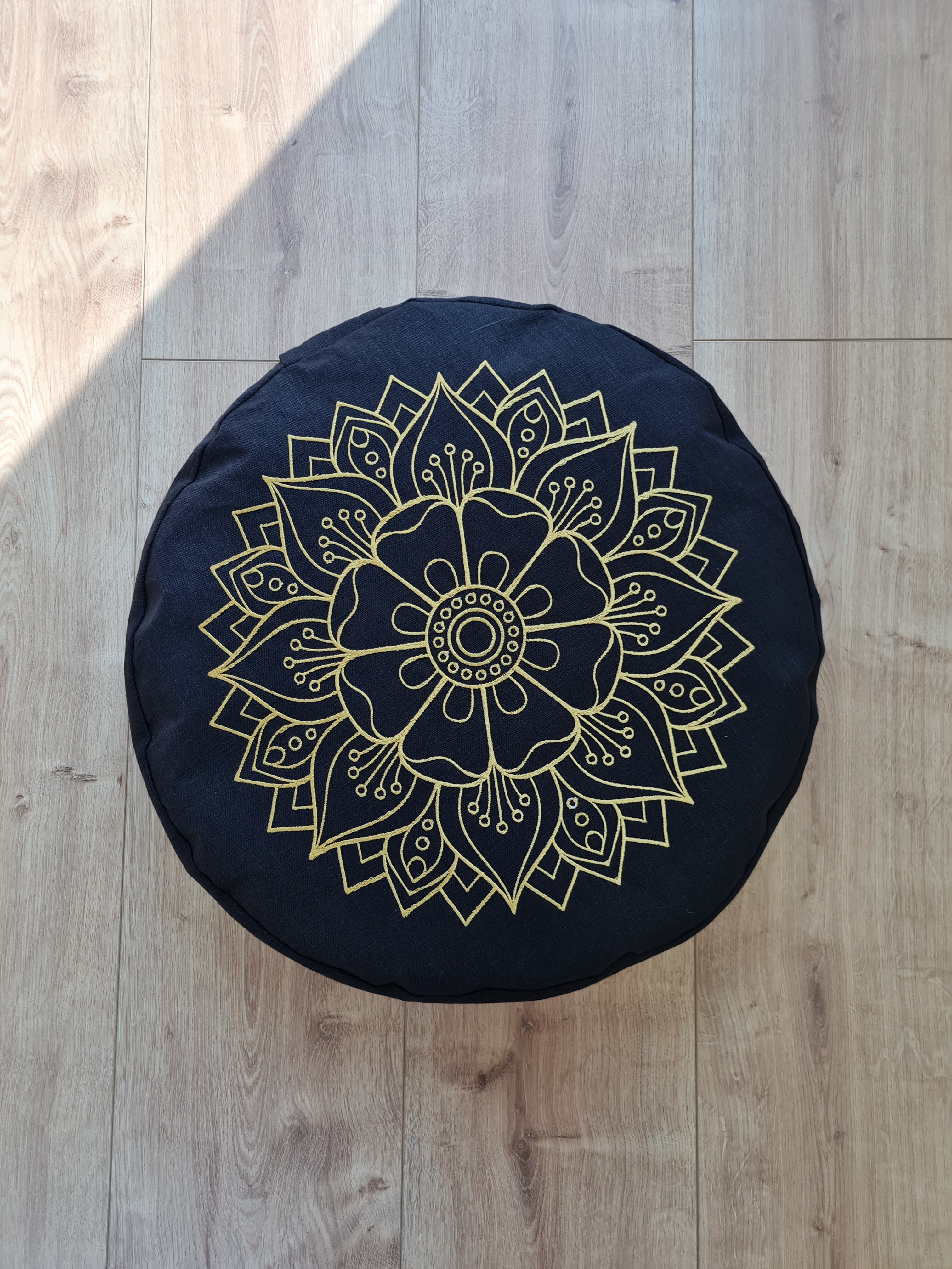 Embroidery Meditation Set Zafu & Zabuton with Buckwheat hulls Mandala Linen Floor cushions Meditation pillow pouf PillowSeat Yoga