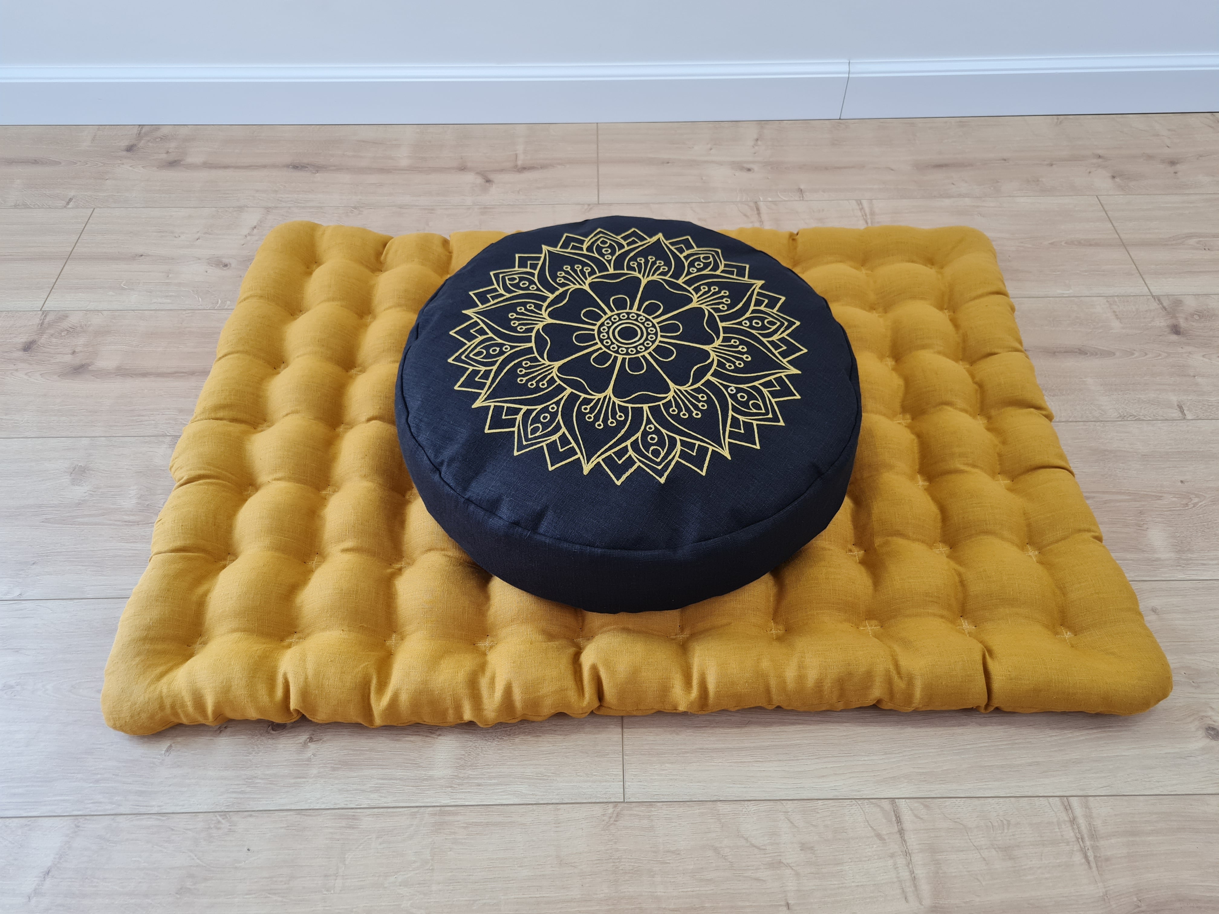 Embroidery Meditation Set Zafu & Zabuton with Buckwheat hulls Mandala Linen Floor cushions Meditation pillow pouf PillowSeat Yoga