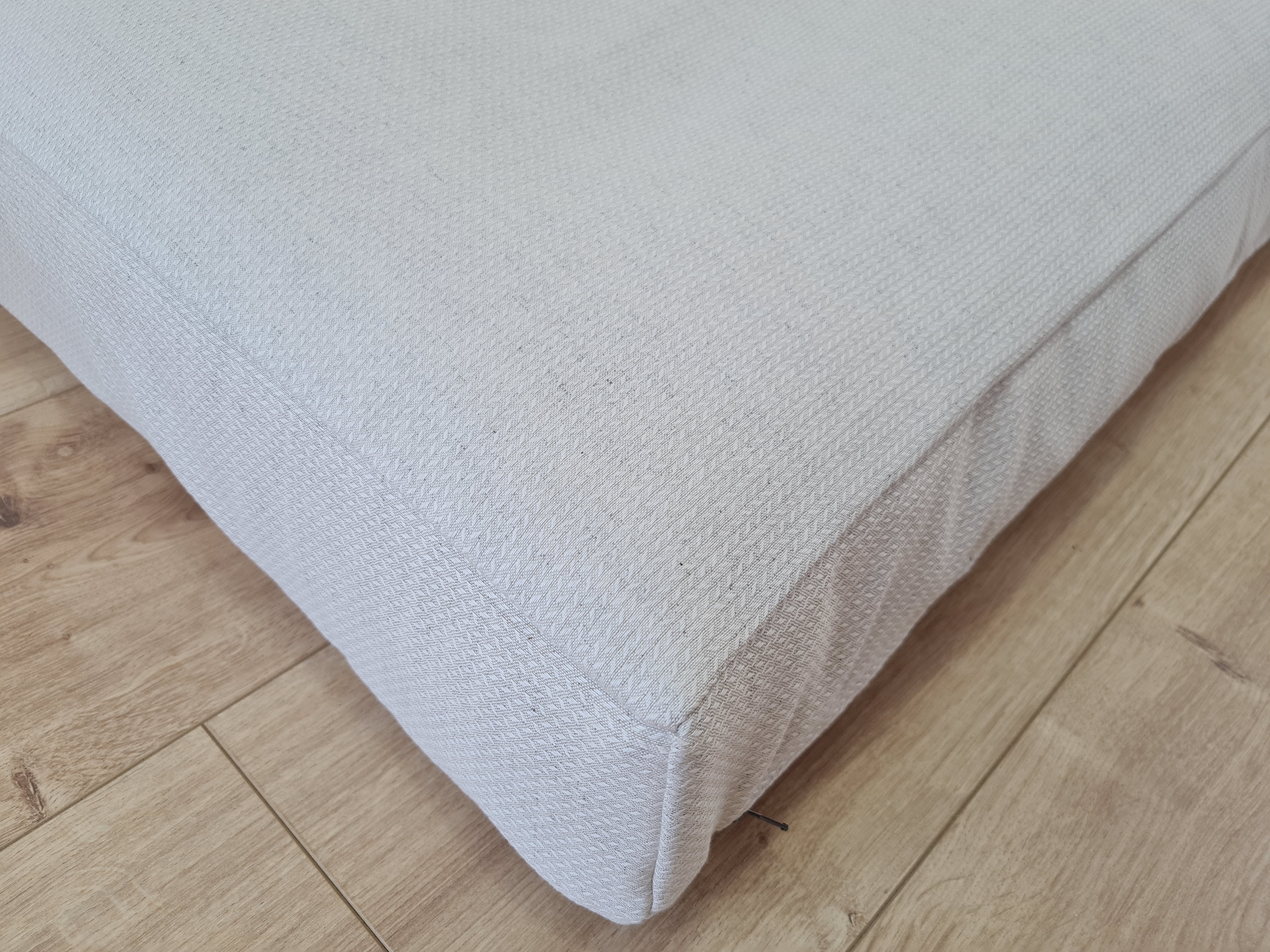 Natural Hemp Pet Mat Pad Cushion Removable Washable Hemp Cover Organic Hemp Fiber Filler in Natural non-dyed Hemp Fabric