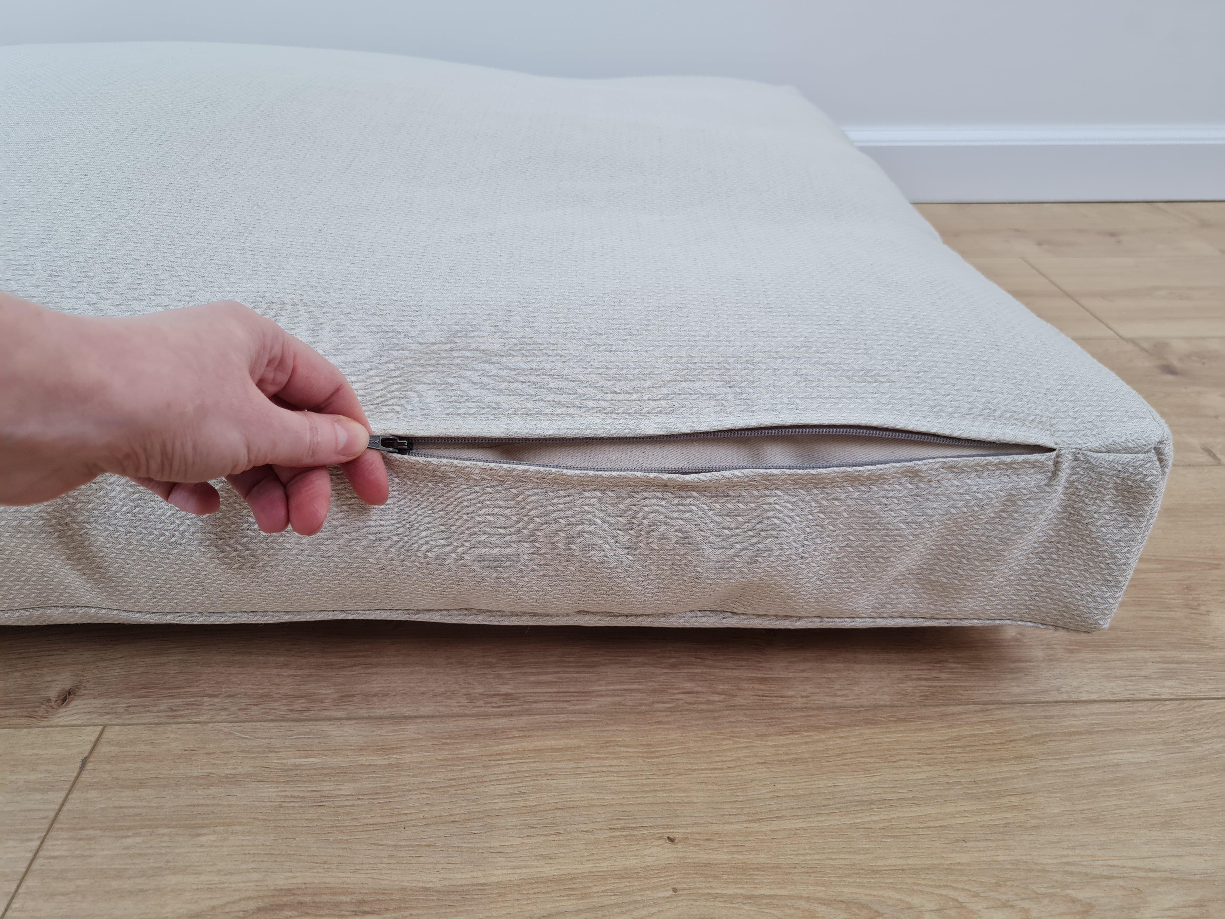 Natural Hemp Pet Mat Pad Cushion Removable Washable Hemp Cover Organic Hemp Fiber Filler in Natural non-dyed Hemp Fabric