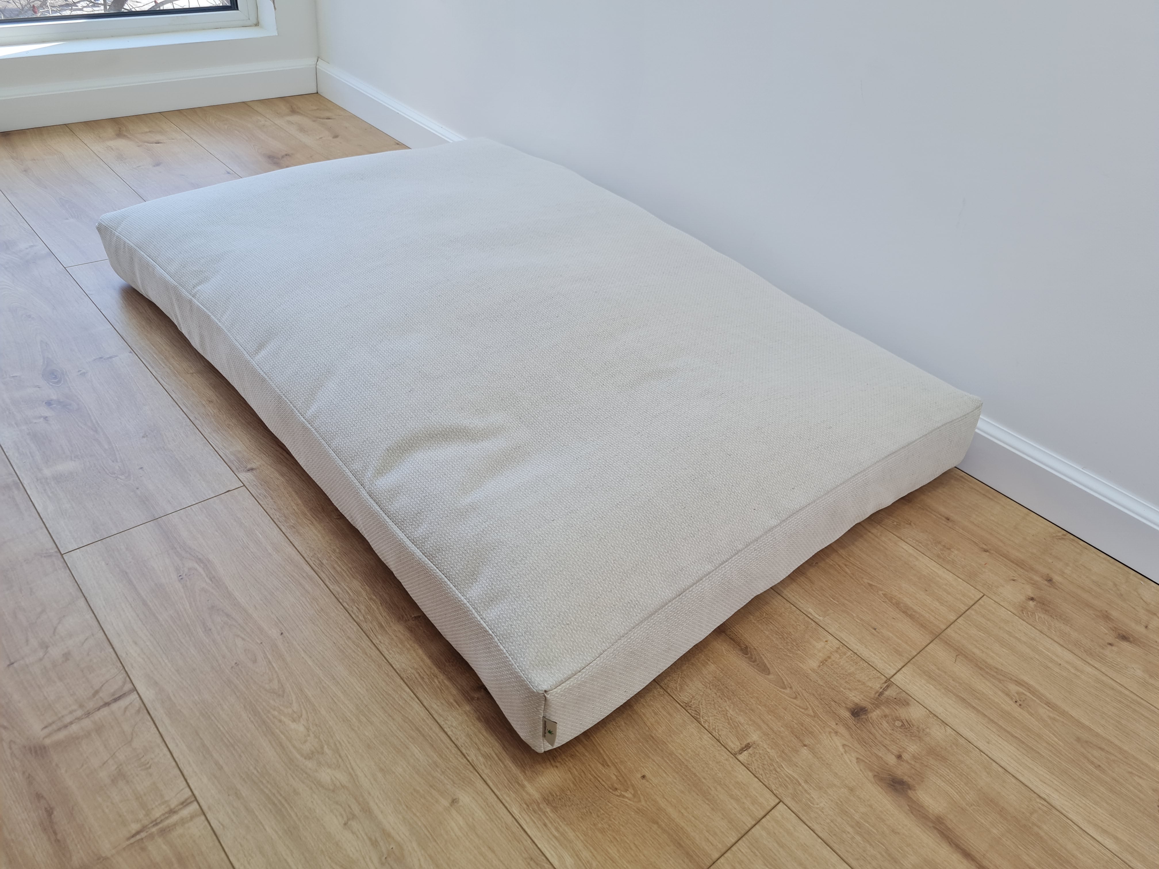 Natural Hemp Pet Mat Pad Cushion Removable Washable Hemp Cover Organic Hemp Fiber Filler in Natural non-dyed Hemp Fabric