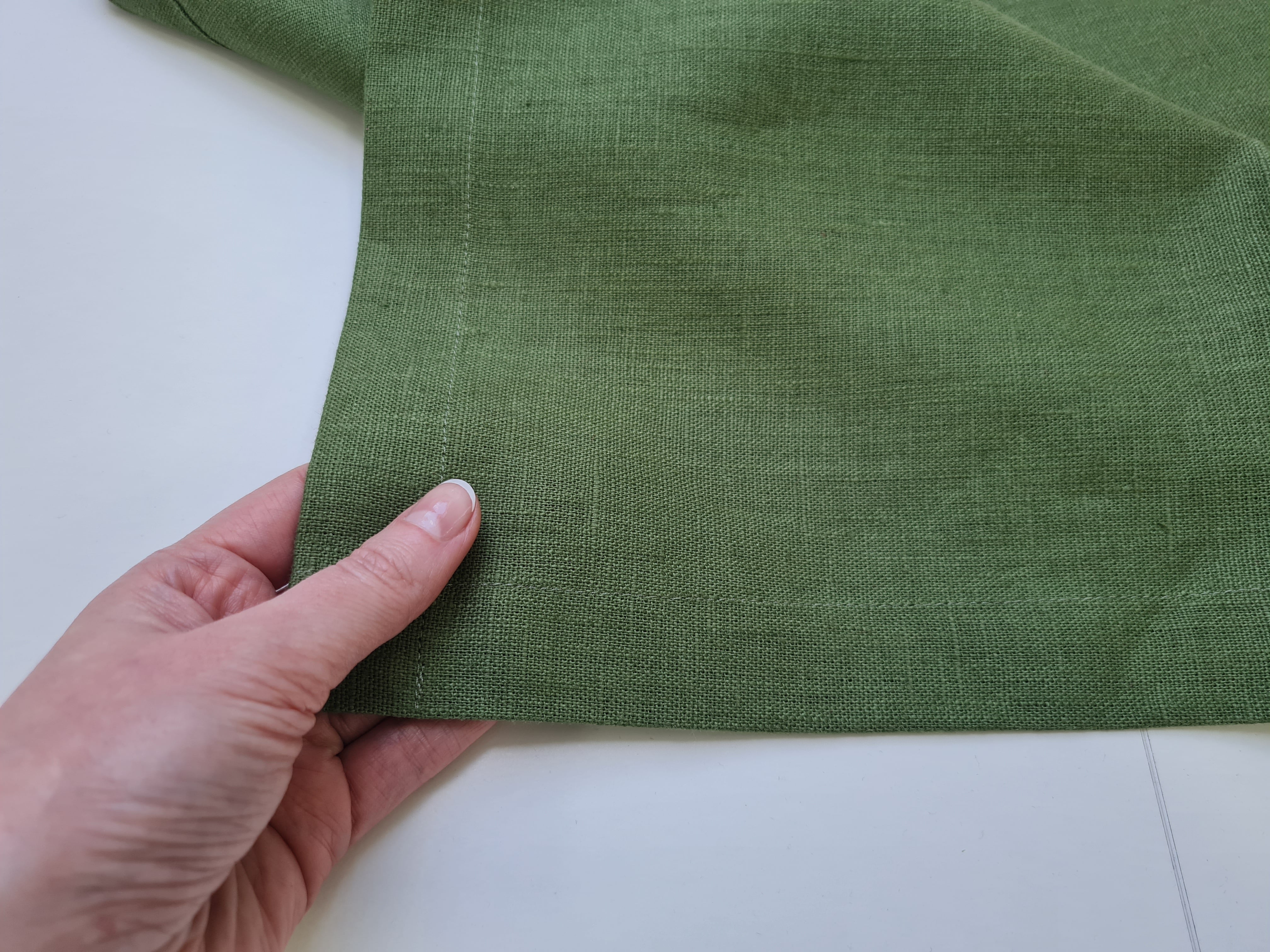 Set of 4 pcs Linen Napkins Red / Green Custom order napkins Cloth napkins set Table linens