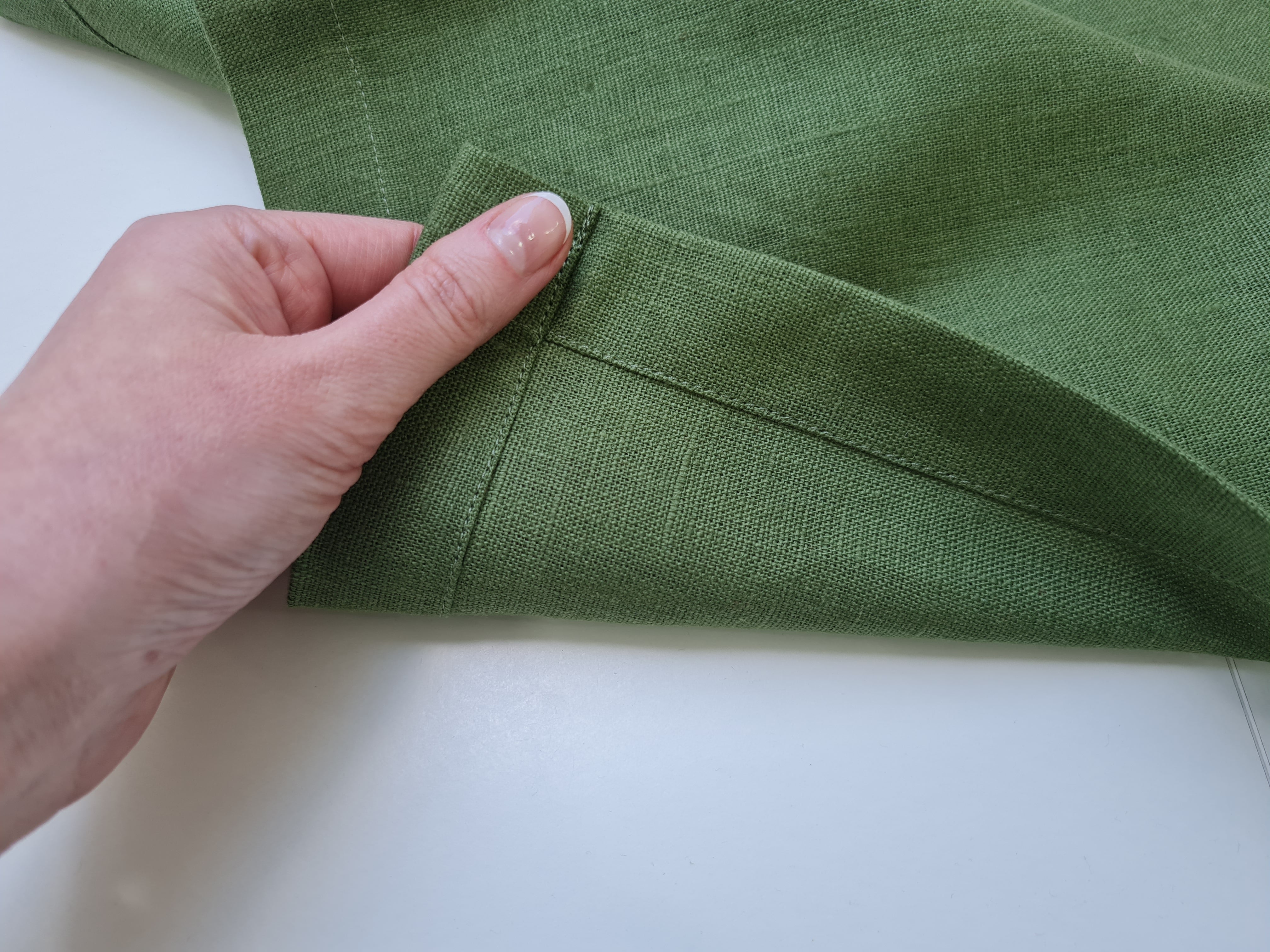 Set of 4 pcs Linen Napkins Red / Green Custom order napkins Cloth napkins set Table linens