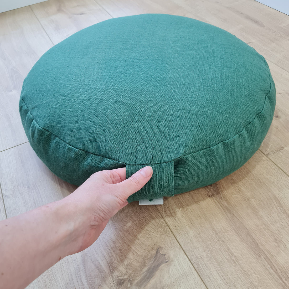 D 16.5"x H 3.15" (D 42 x H 8 cm) Zafu Green Linen floor cushion with Buckwheat hulls /Organic Meditation cushion/buckwheat