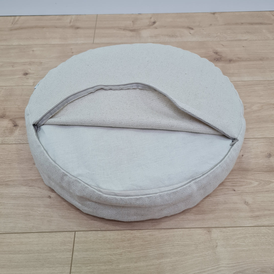 D16.5"x3.15"(42x8cm) Embroidery linen Zafu with cotton linner floor cushion with Buckwheat hulls /Organic Meditation cushion