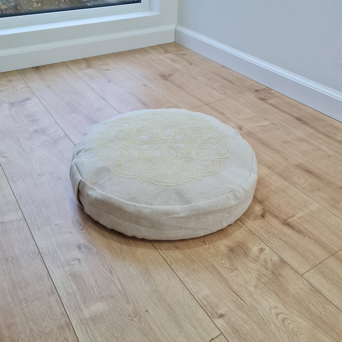 D16.5"x3.15"(42x8cm) Embroidery linen Zafu with cotton linner floor cushion with Buckwheat hulls /Organic Meditation cushion