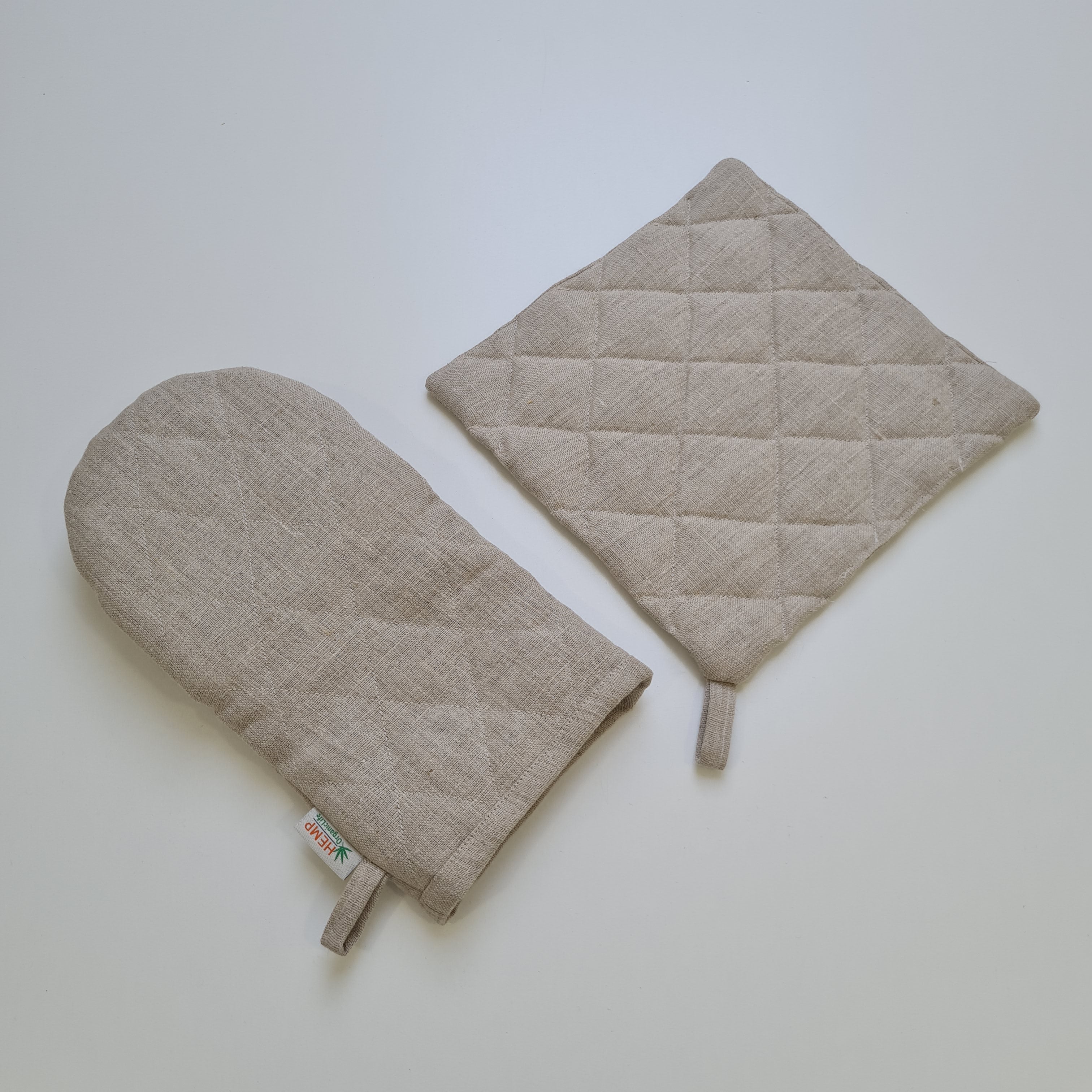 Natural Hemp Linen Oven Mitt and Pot Holder Set. Filled unique organic Hemp fiber filling. Pot holders. kitchen Gloves. Housewarming gift.