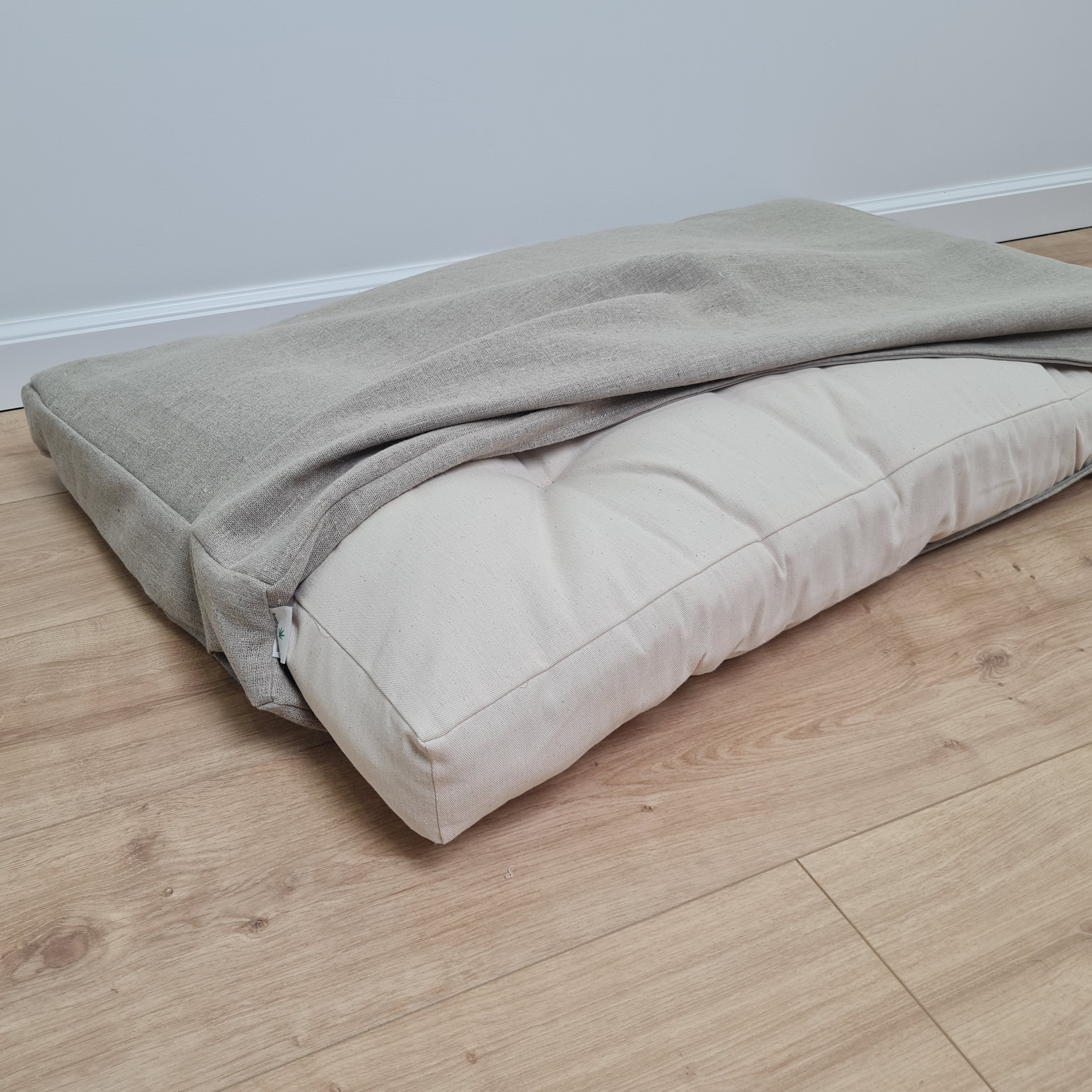 Natural Hemp Linen Pet Mat Pad Cushion with Removable non-dyed grey Linen Cover organic hemp fiber filler in non-dyed linen fabric