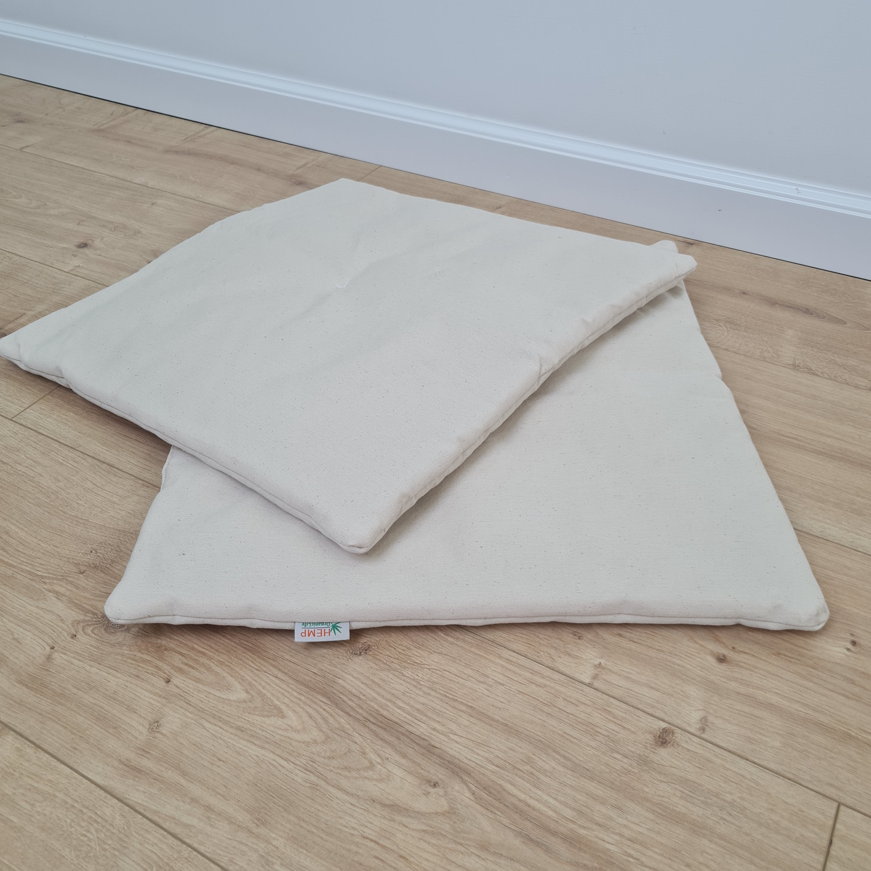 18" x 18" (45x45cm) Hemp cotton seat Cushion for chair without ties filled organic hemp fiber in natural cotton fabric
