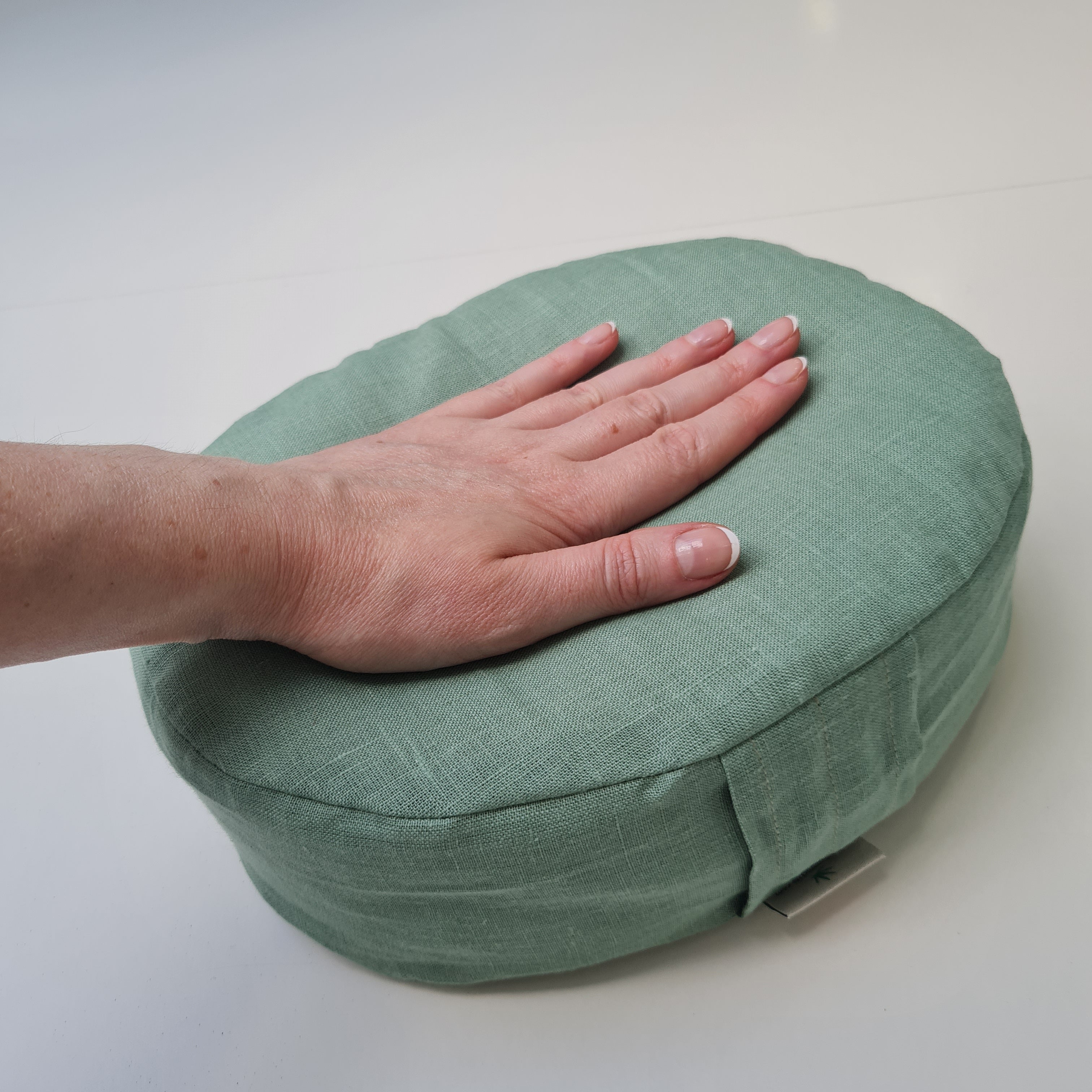 Small articular yoga cushion filled buckwheat hulls Linen Zafu pillow / Oval Linen floor pillow with Buckwheat hulls Meditation
