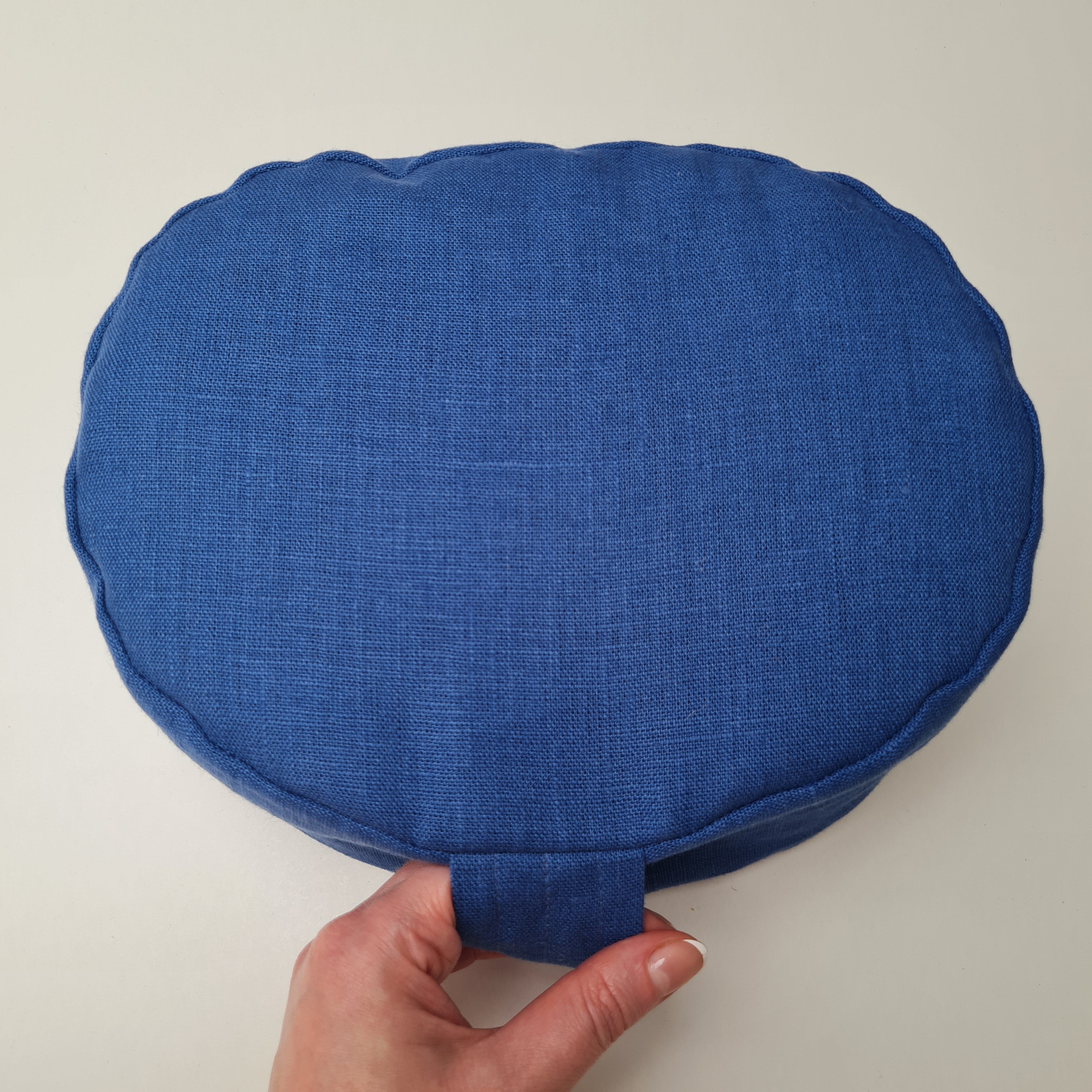 Small articular yoga cushion filled buckwheat hulls Linen Zafu pillow / Oval Linen floor pillow with Buckwheat hulls Meditation