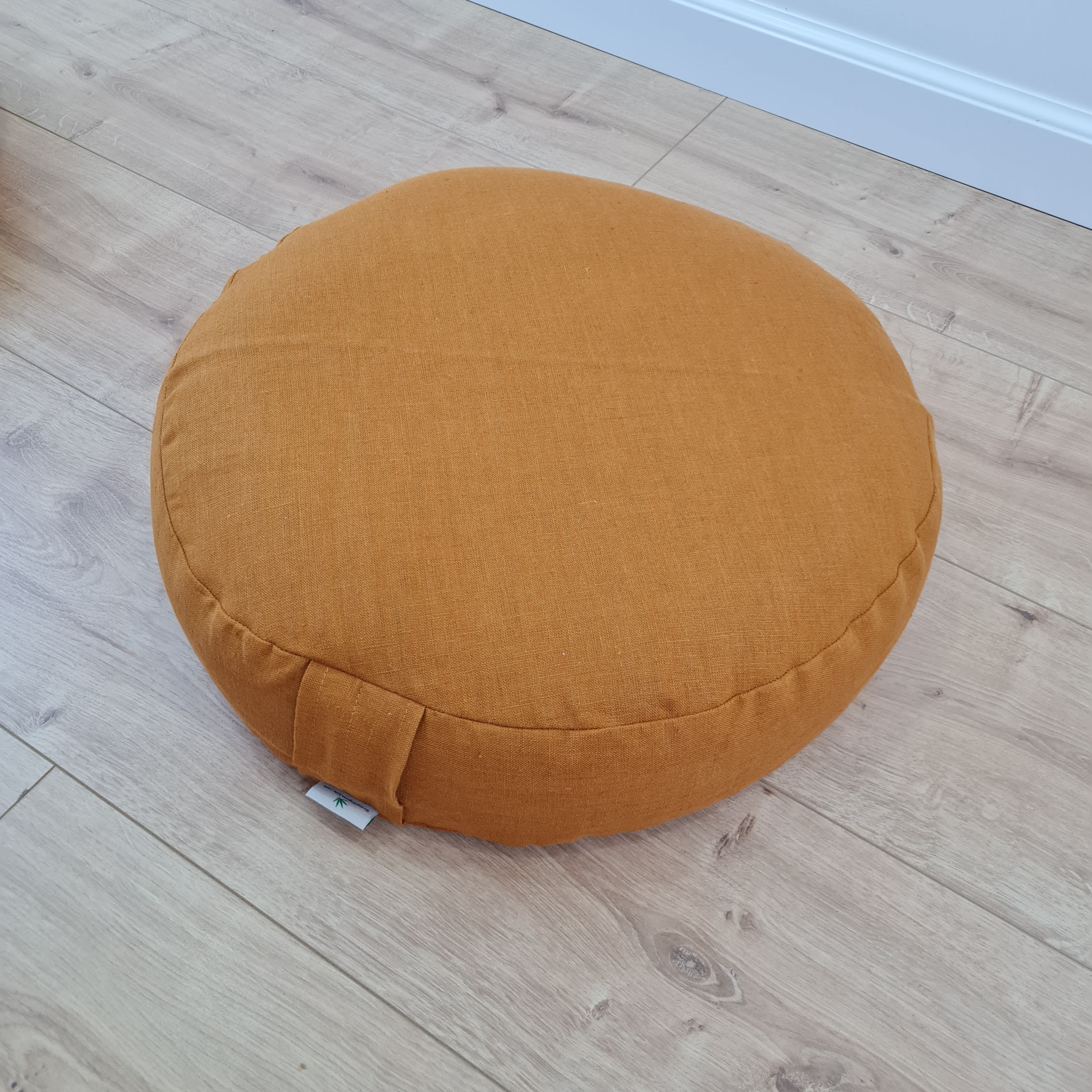 Zafu Linen floor cushion with Buckwheat hulls /Organic Meditation cushion/buckwheat
