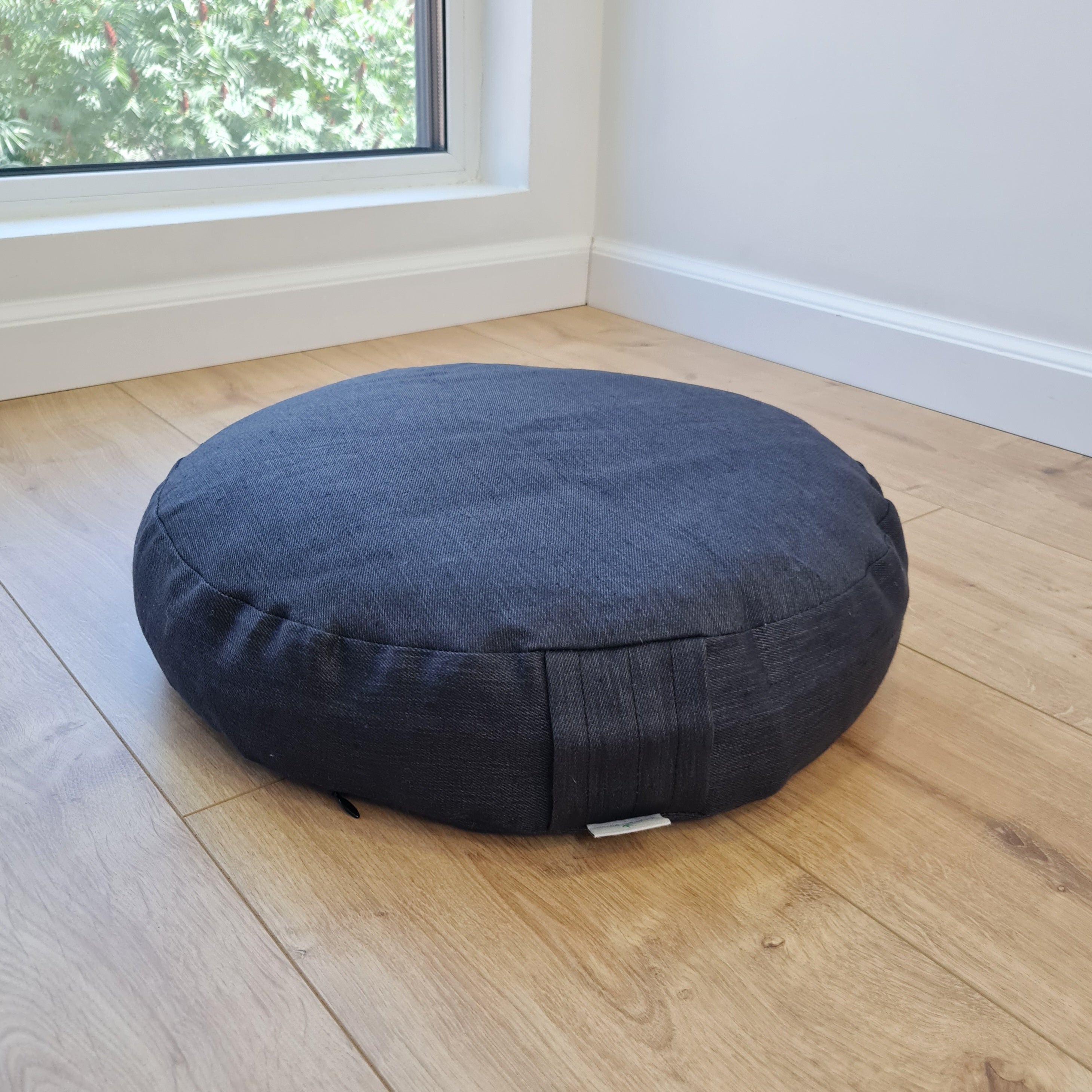 Zafu Linen floor cushion with Buckwheat hulls /Organic Meditation cushion/buckwheat