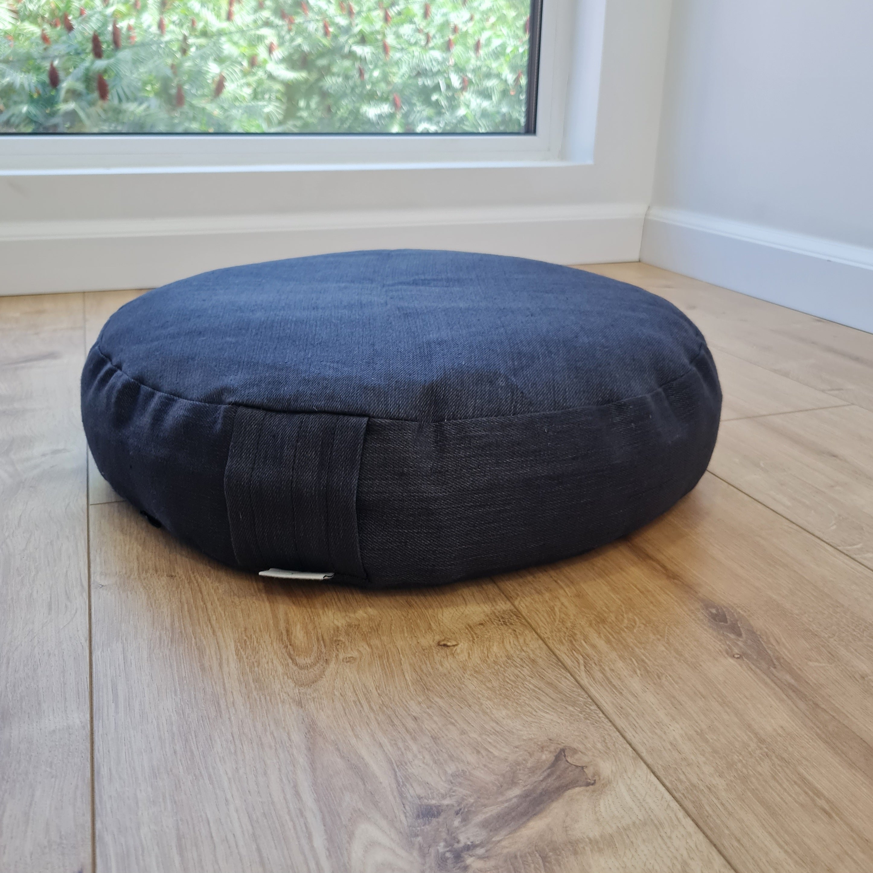 Zafu Linen floor cushion with Buckwheat hulls /Organic Meditation cushion/buckwheat