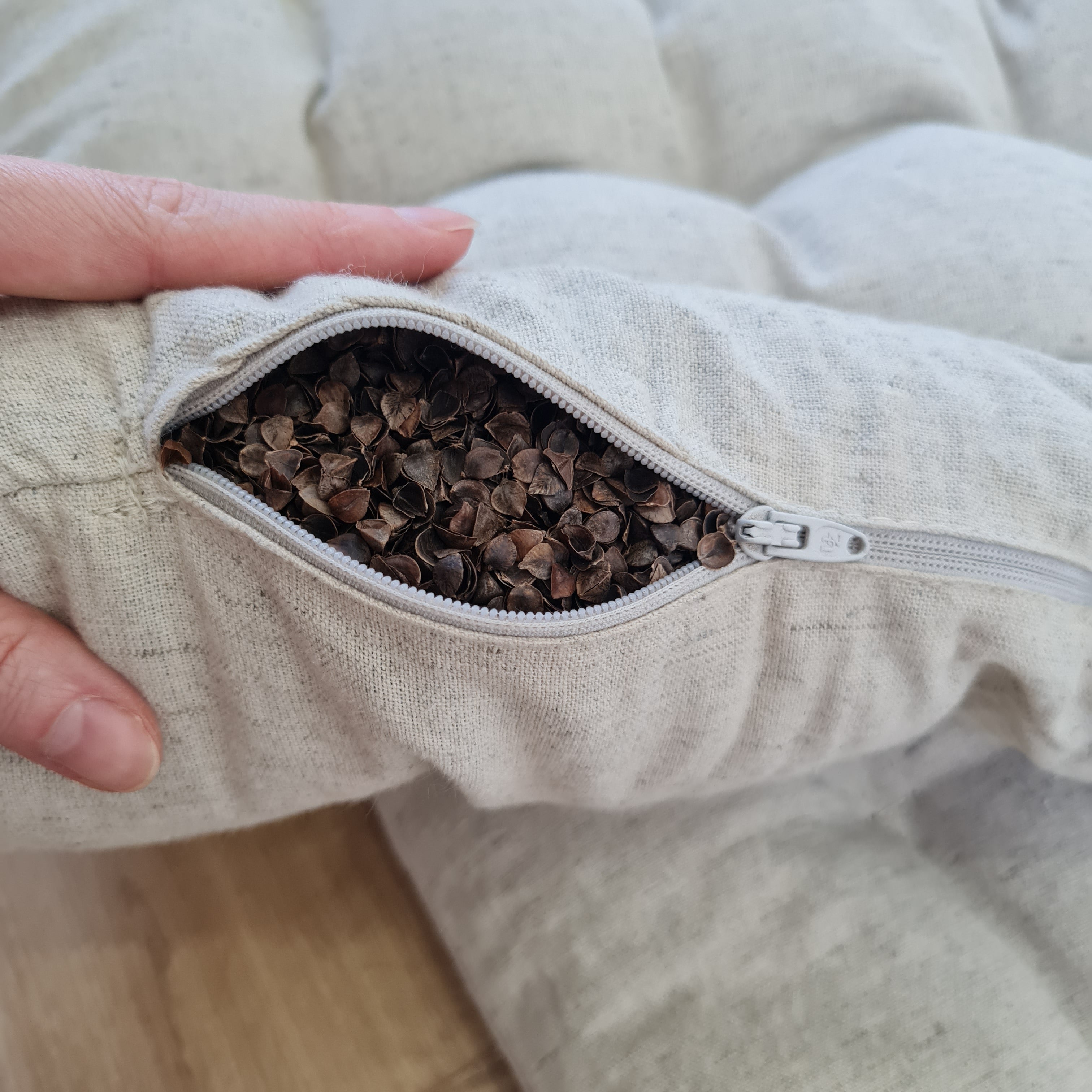35" x 65" (90x165cm) Natural HEMP floor topper filled organic buckwheat hulls filling yoga mat multi chamber futon in hemp fabric