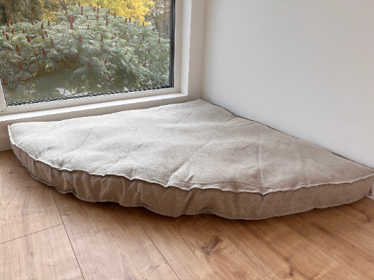 Hemp Reading nook cushion Hemp fiber in non-dyed linen fabric / Floor –  HempOrganicLife