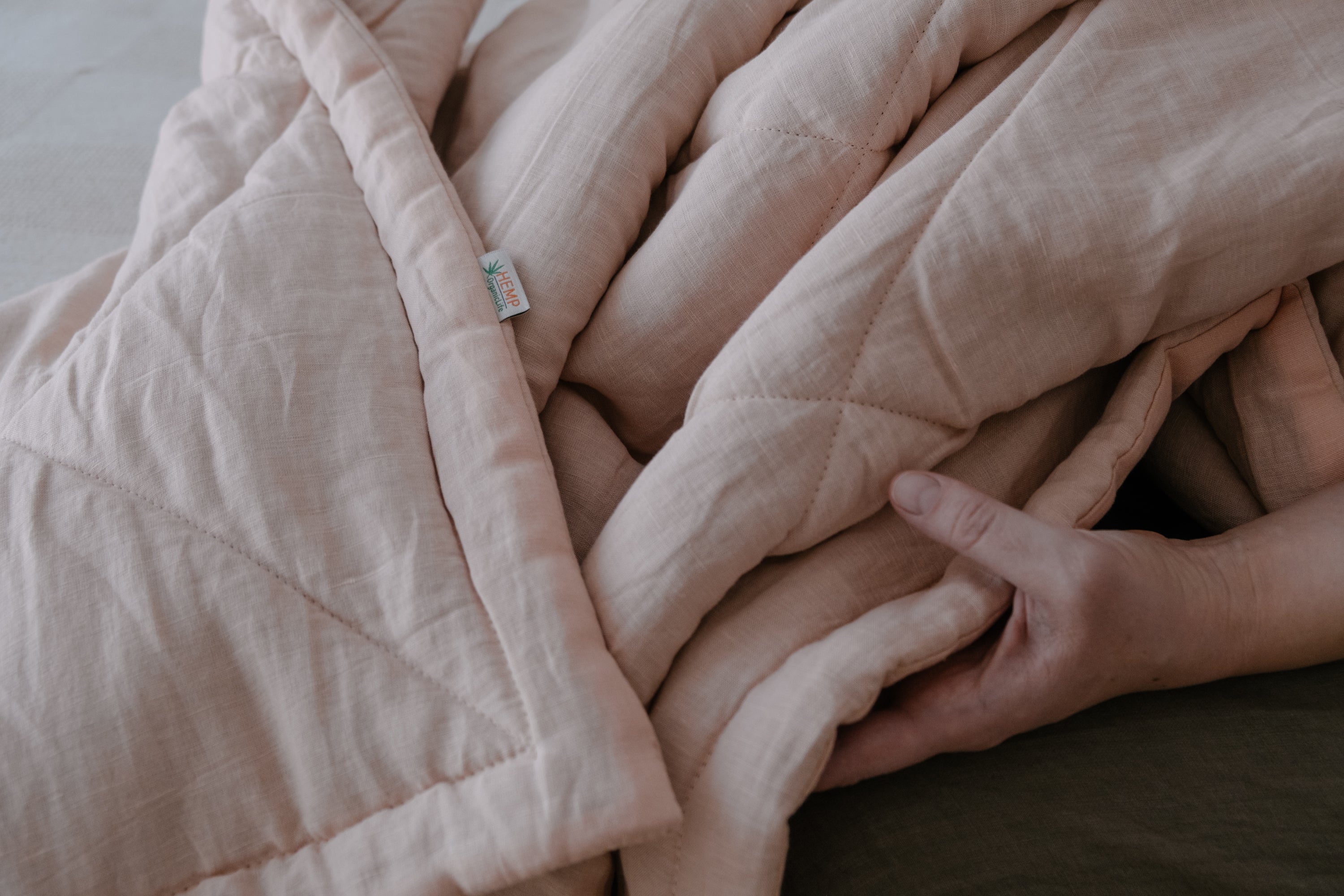 HEMP Linen viscose Blanket organic Hemp fiber filling in Natural Tender Peach Linen viscose Fabric cozy organic hand made Quilted blanket