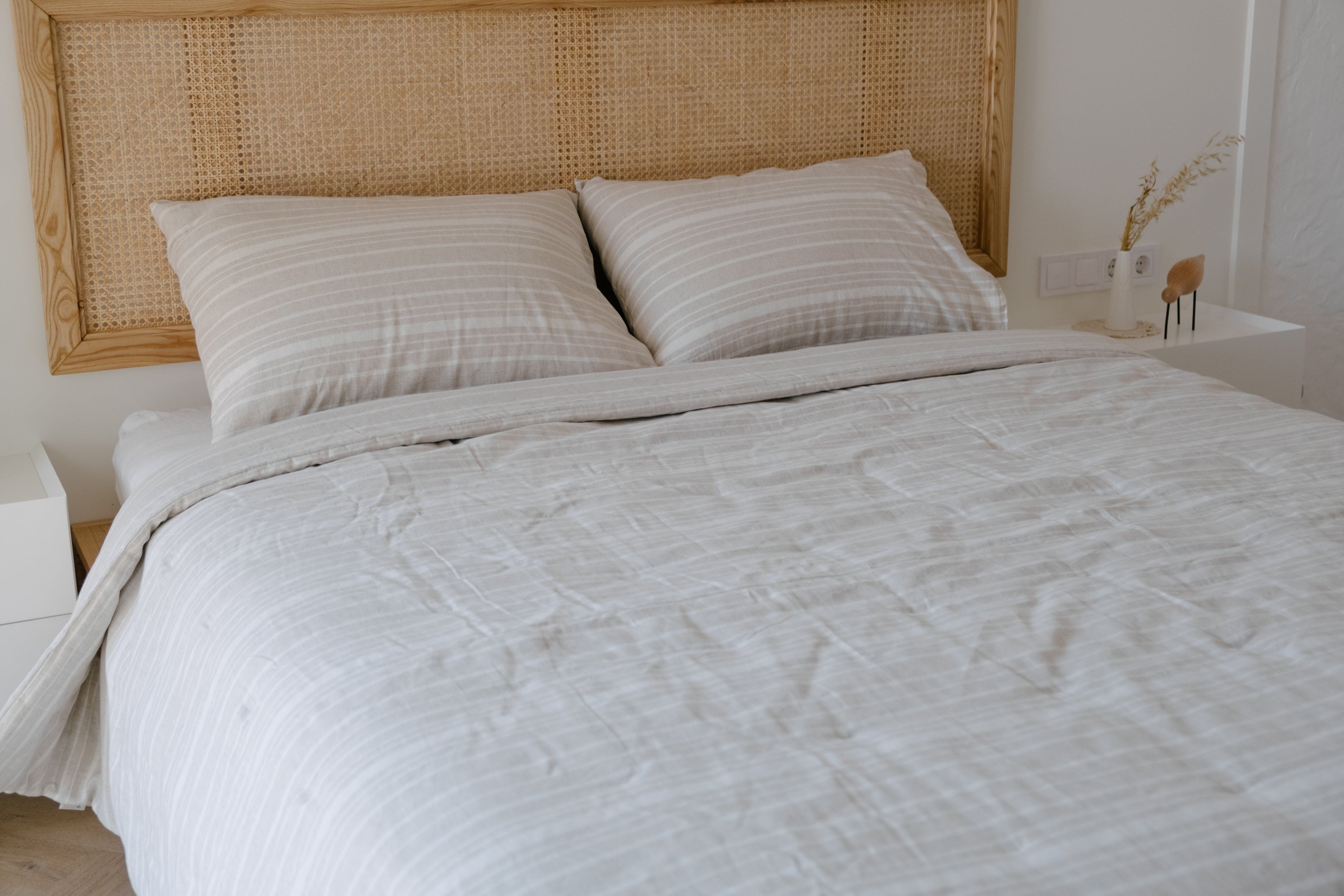 Linen Pillowcases Linen Washed Fabric in Stripe/ White / Green / Black/ Pink Custom sizes Make to order Pillow Cover