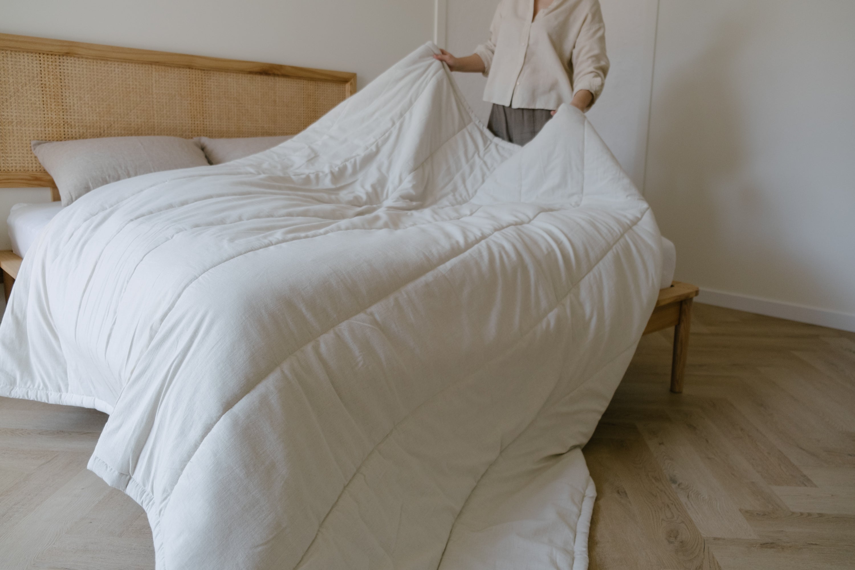 Hemp Linen Blanket – Hemp Fiber filled Comforter in Natural non-dyed Soft Washed Linen Cotton fabric, Breathable Natural Bedding