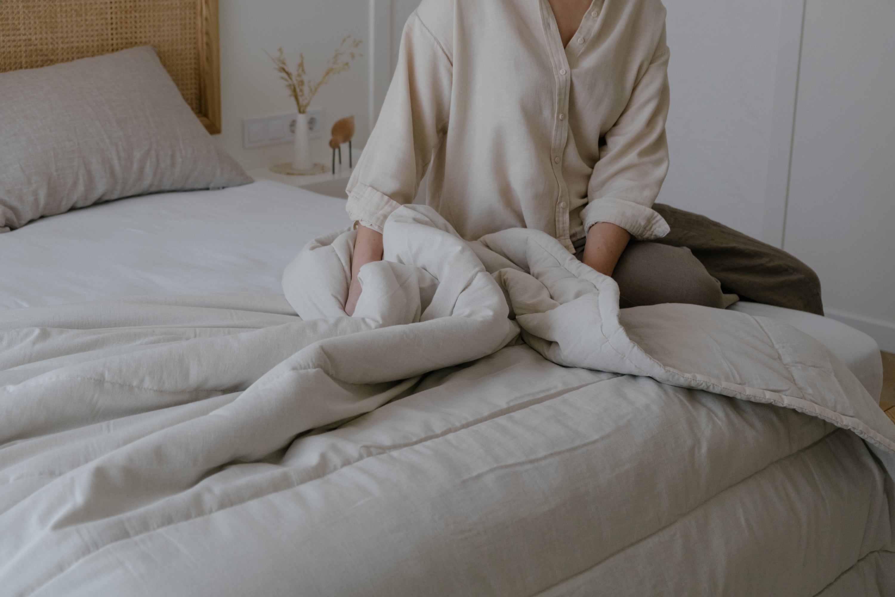 Hemp Linen Blanket – Hemp Fiber filled Comforter in Natural non-dyed Soft Washed Linen Cotton fabric, Breathable Natural Bedding