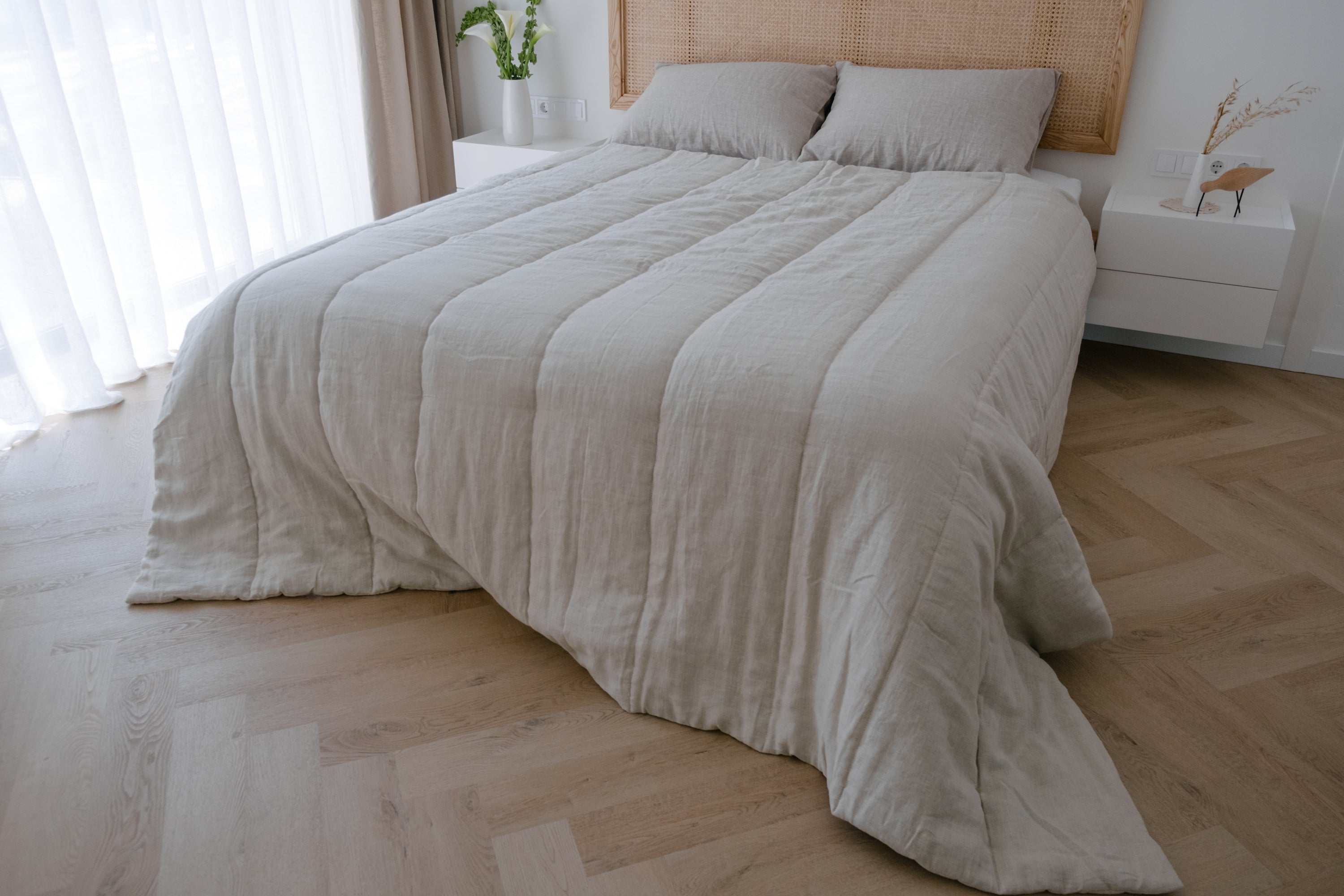 300 gr.m2 Milky HEMP LINEN Comforter Natural Blanket / Organic Hemp Fiber in Soft Linen fabric / Hand Made Custom Sizes / Full Queen King