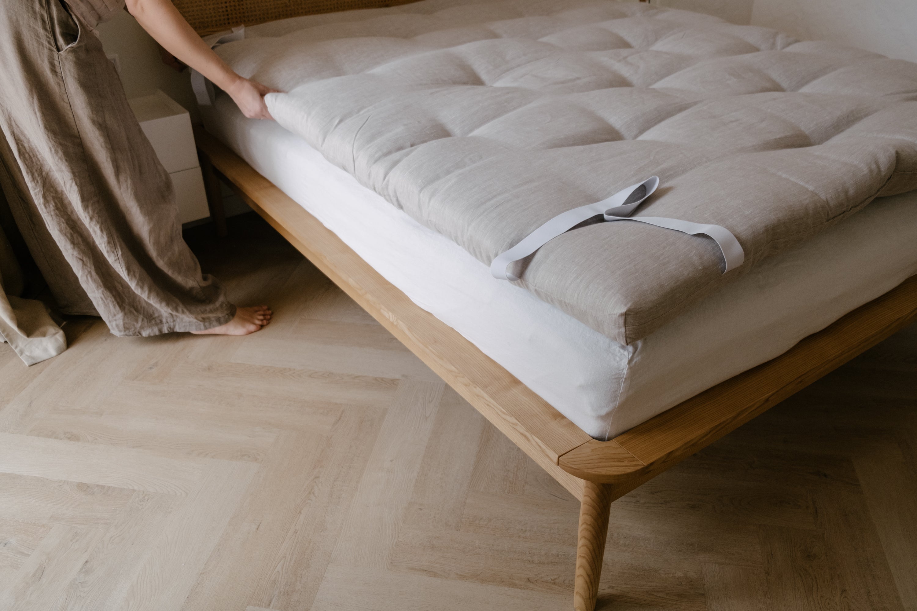 Organic Hemp Topper HEMP FIBER filling Thick in non-dyed natural Linen fabric with elastic bands at the corners Handmade Futon