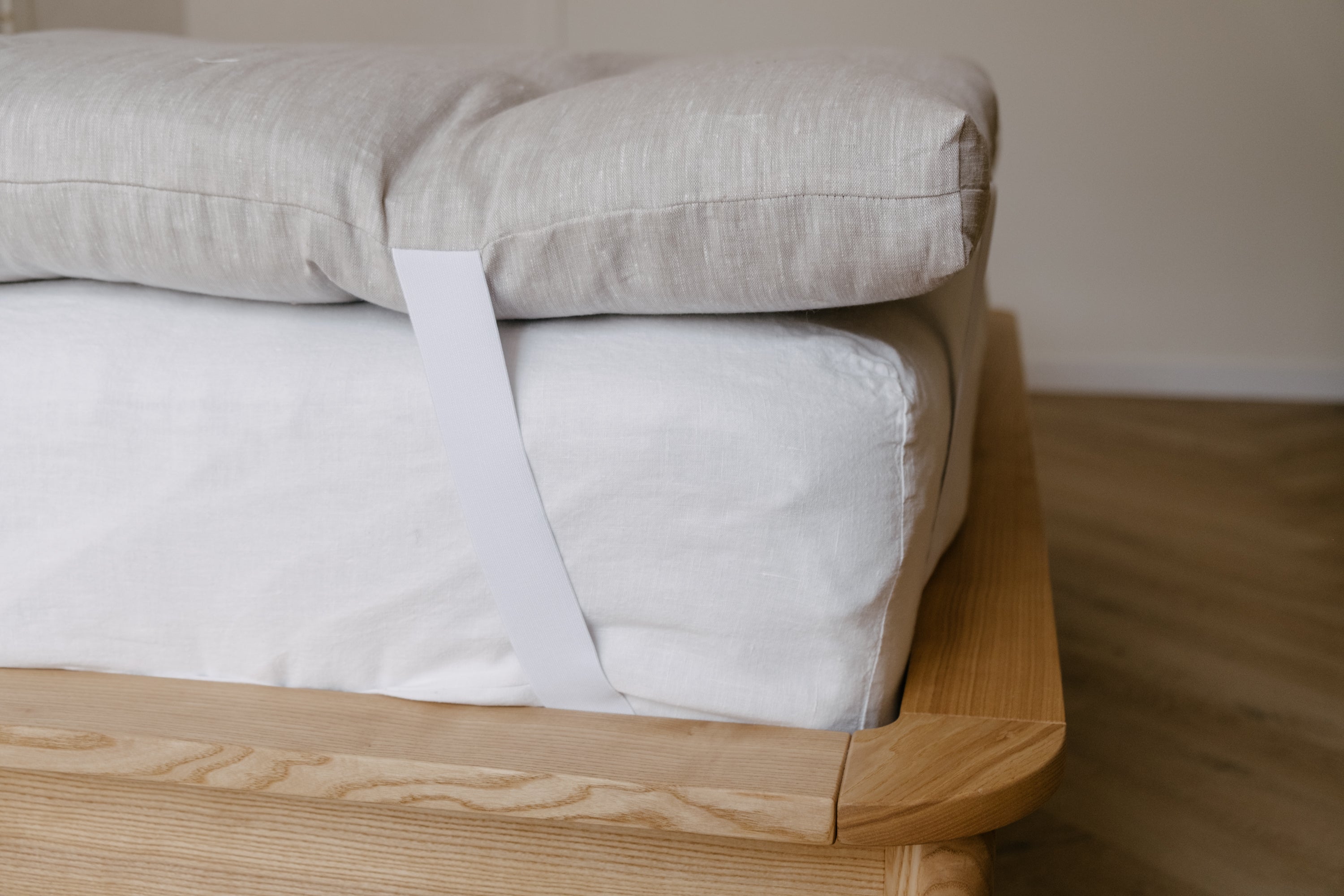 Organic Hemp Topper HEMP FIBER filling Thick in non-dyed natural Linen fabric with elastic bands at the corners Handmade Futon
