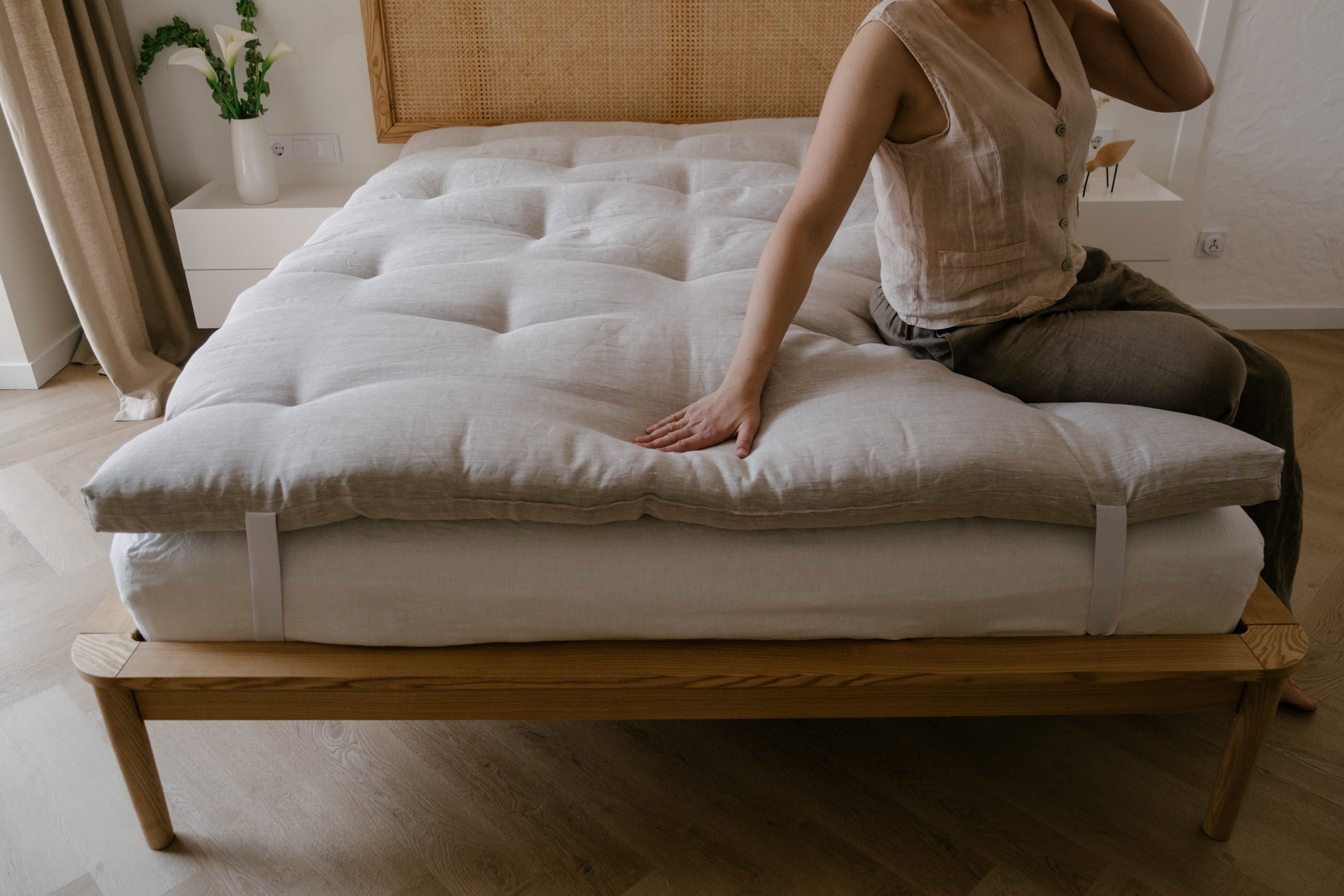 Organic Hemp Topper HEMP FIBER filling Thick in non-dyed natural Linen fabric with elastic bands at the corners Handmade Futon