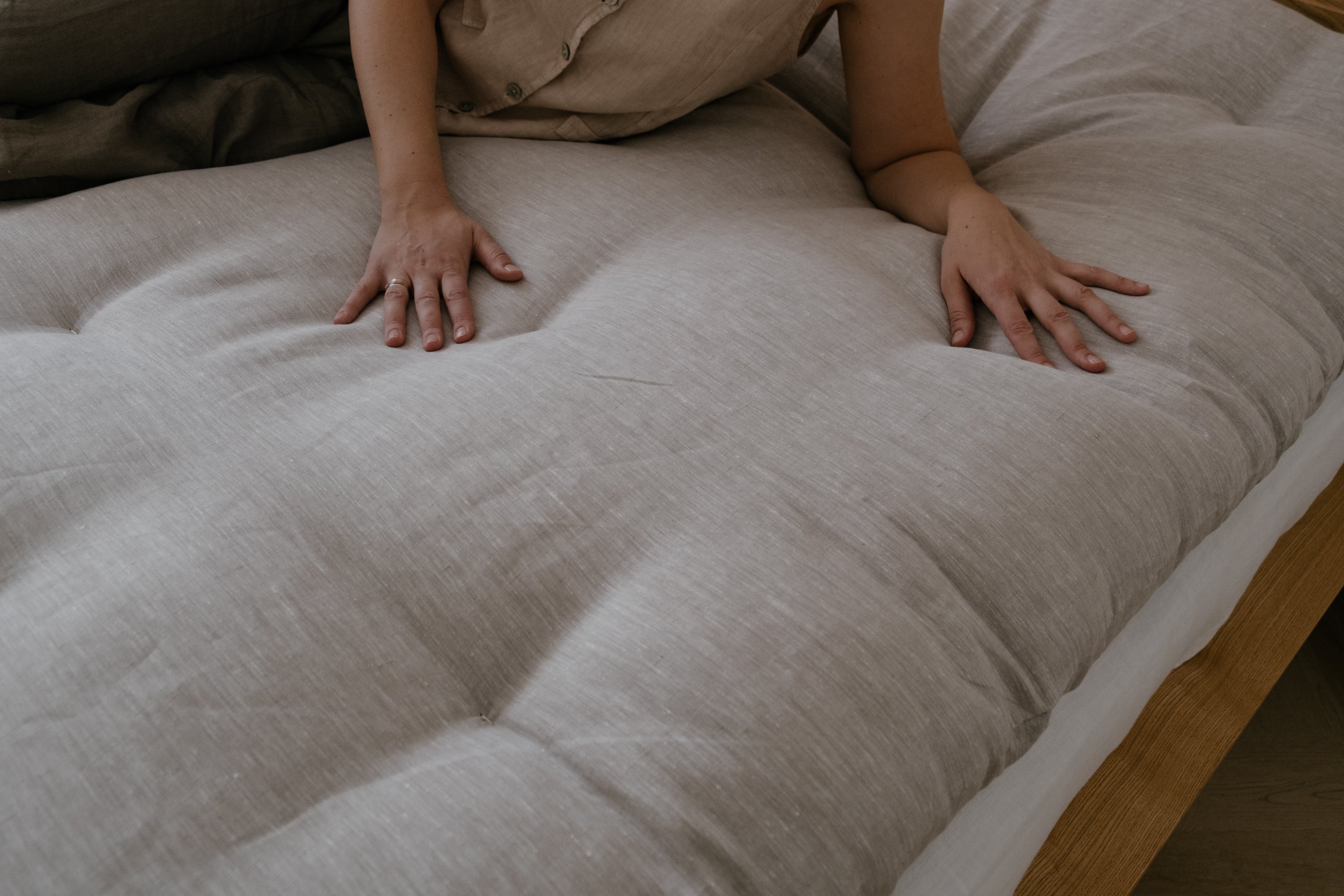 Organic Hemp Topper HEMP FIBER filling Thick in non-dyed natural Linen fabric with elastic bands at the corners Handmade Futon