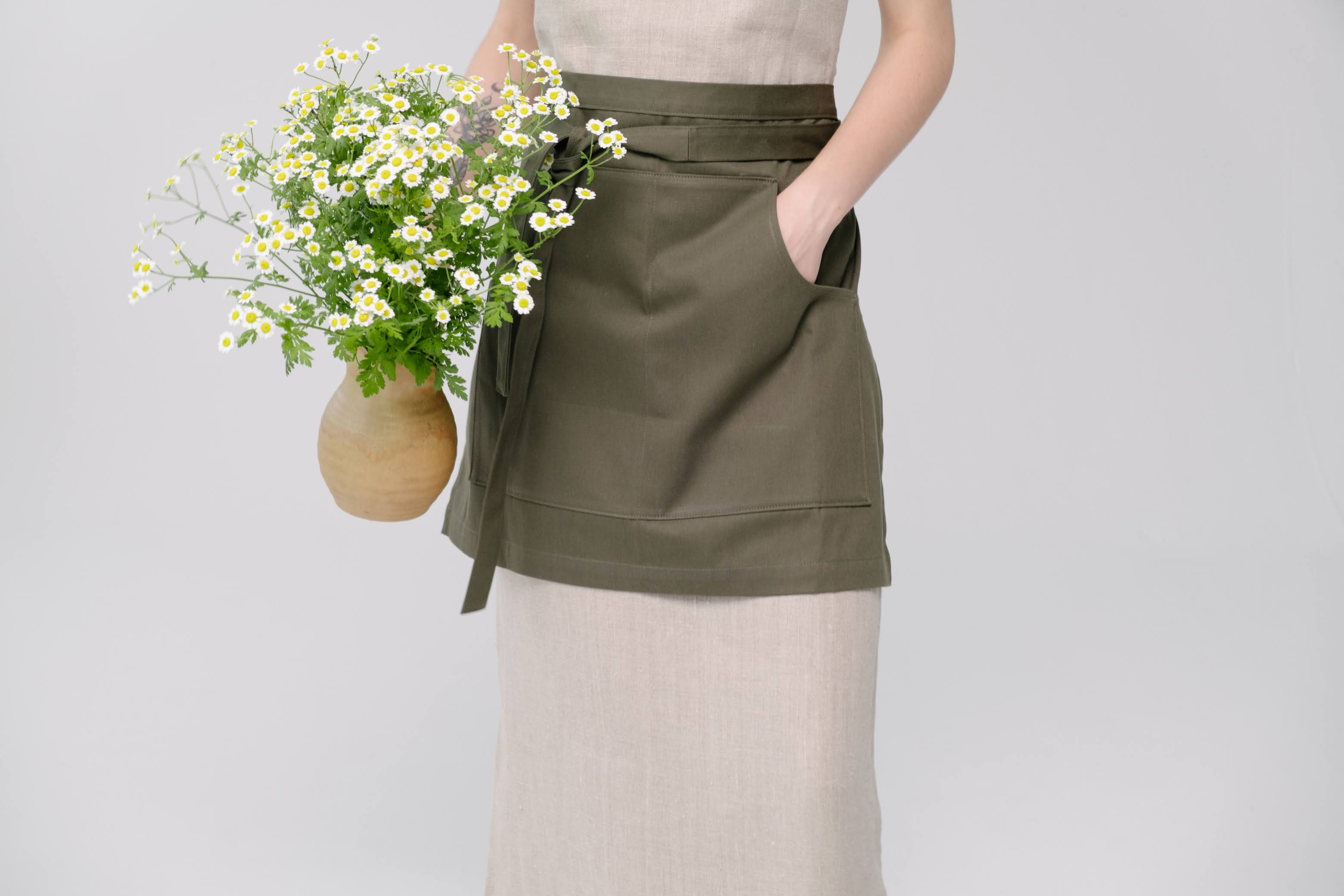 Khaki Cotton Waist Apron, natural bistro apron half apron with pockets Personalized Embroidery Apron for women, men