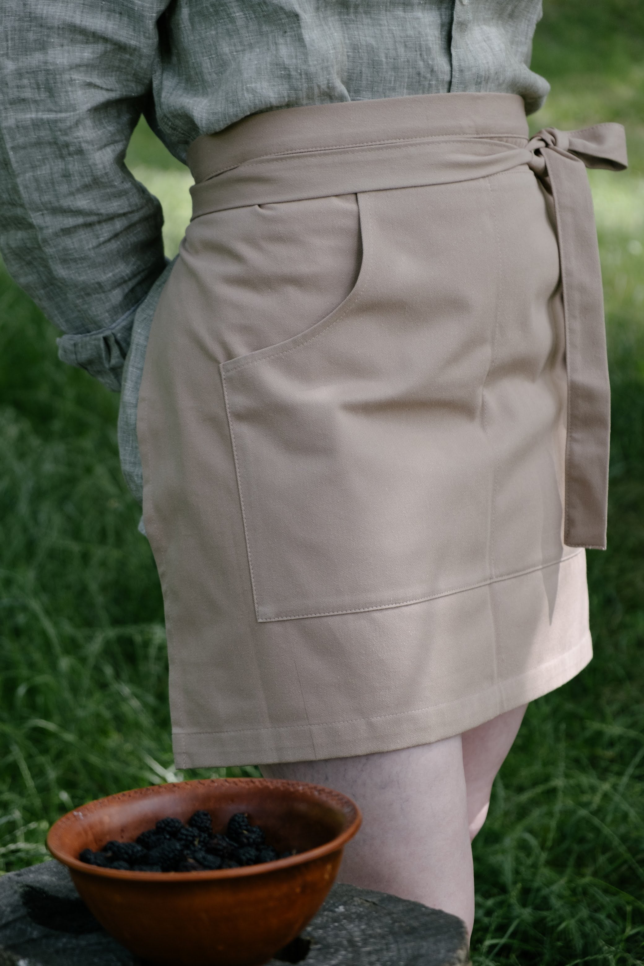 Beige Cotton Waist Apron, natural bistro apron half apron with pockets Personalized Embroidery Apron for women, men