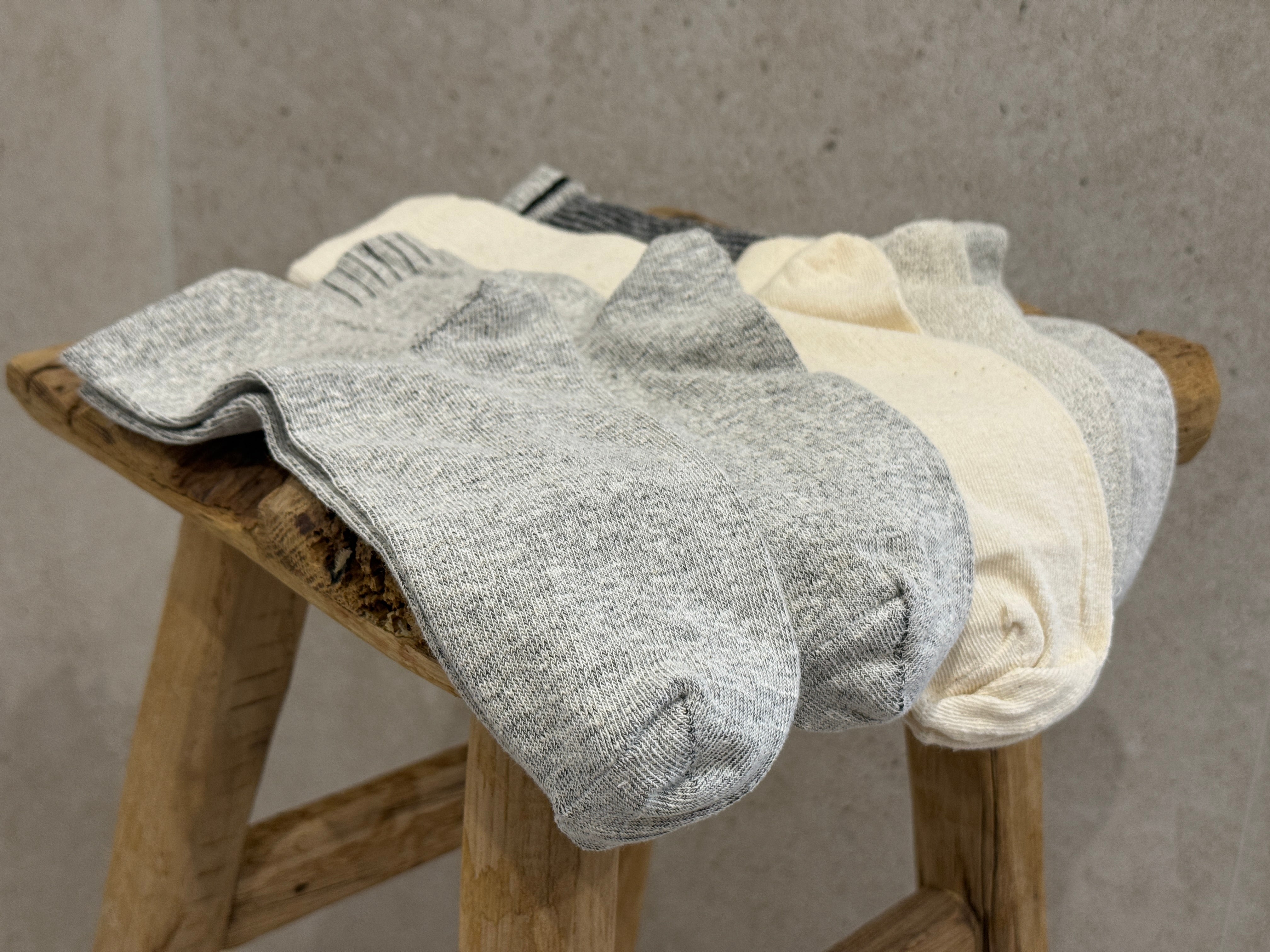 HEMP Socks set of 4 different pairs Unisex for men / women / Breathable Hemp Fiber