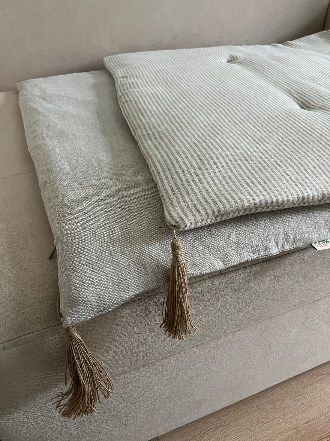 Organic Hemp Linen Sofa Protector Cover for Dogs Cats Machine Washable Furniture Protectors Sofa & Couch Custom made sizes Sofa Topper