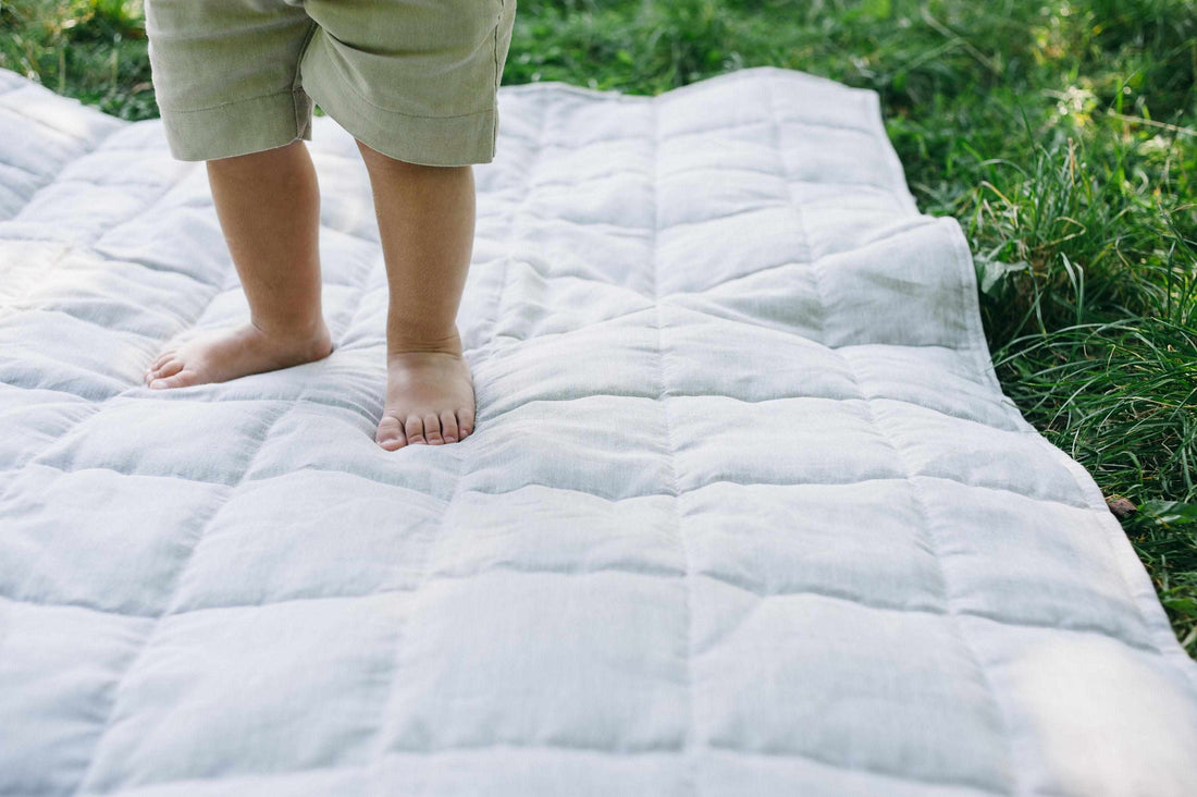Organic Play mat filled HEMP Fiber in non-dyed linen fabric Nursery Baby Blanket Blanky padded