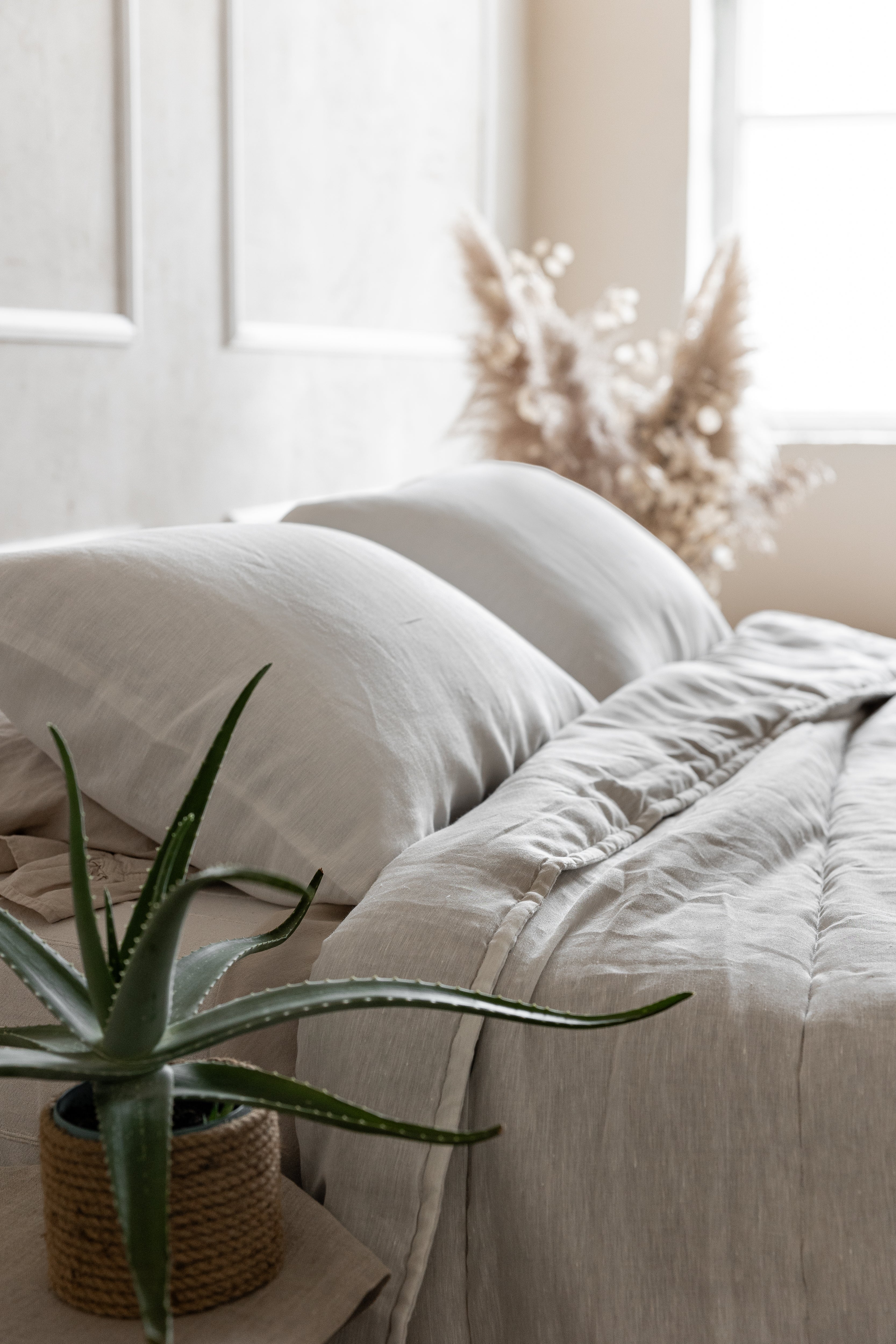 Unique Aloe Linen Hemp Blanket filled organic Hemp Fiber in aloe linen fabric Full Queen King Custom Size Hand Made off-white color