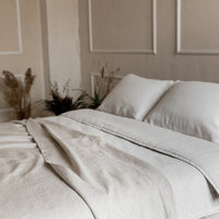 Natural Linen Bedspread, Undyed Linen Bed Couch Cover, Rustic bedding, Large bed throw, Heavy linen fabric, Full Queen King Coverlet Quilt