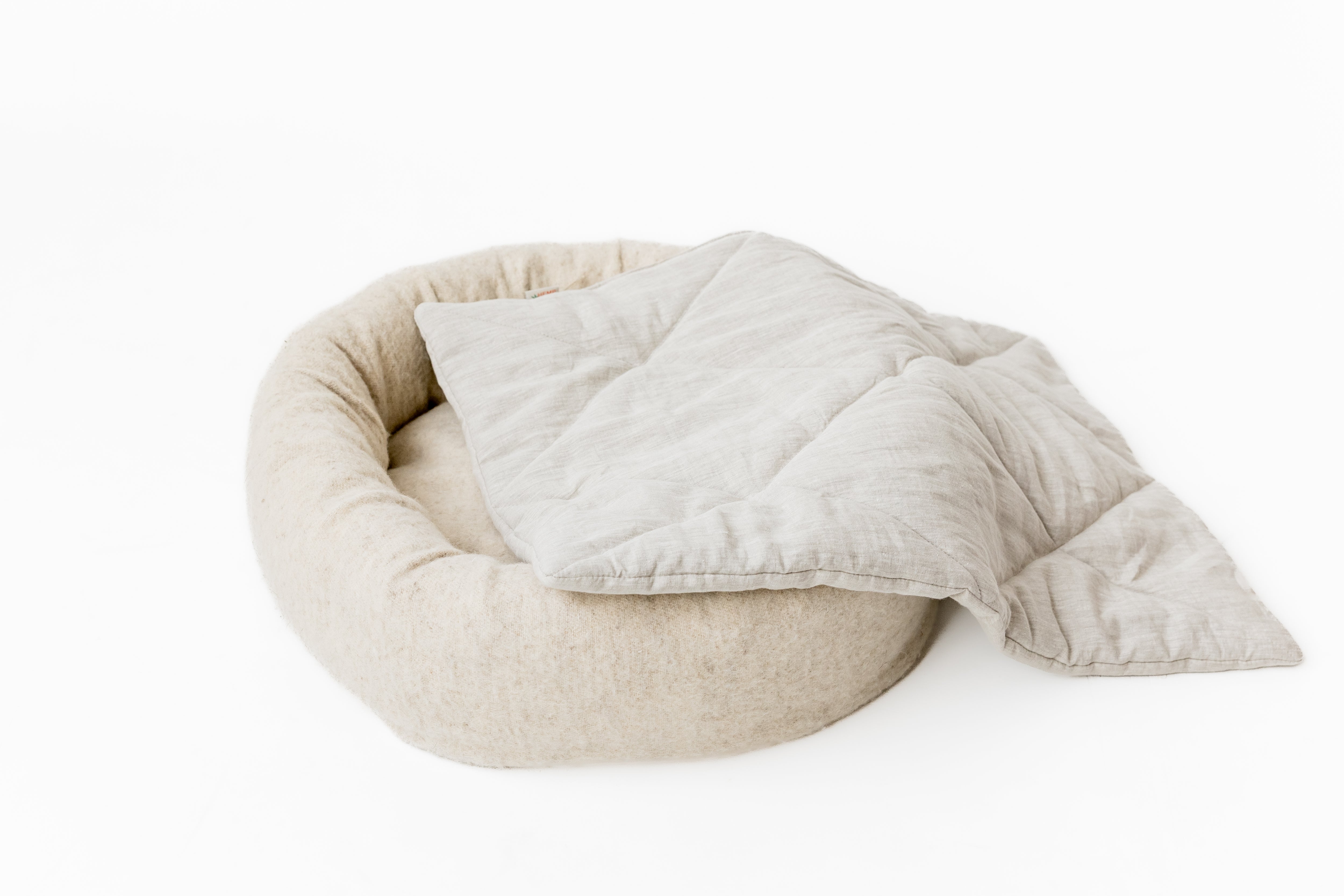 HEMP DOG blanket filled HEMP Fiber in natural linen fabric dog blanket personalised for bed dog mat