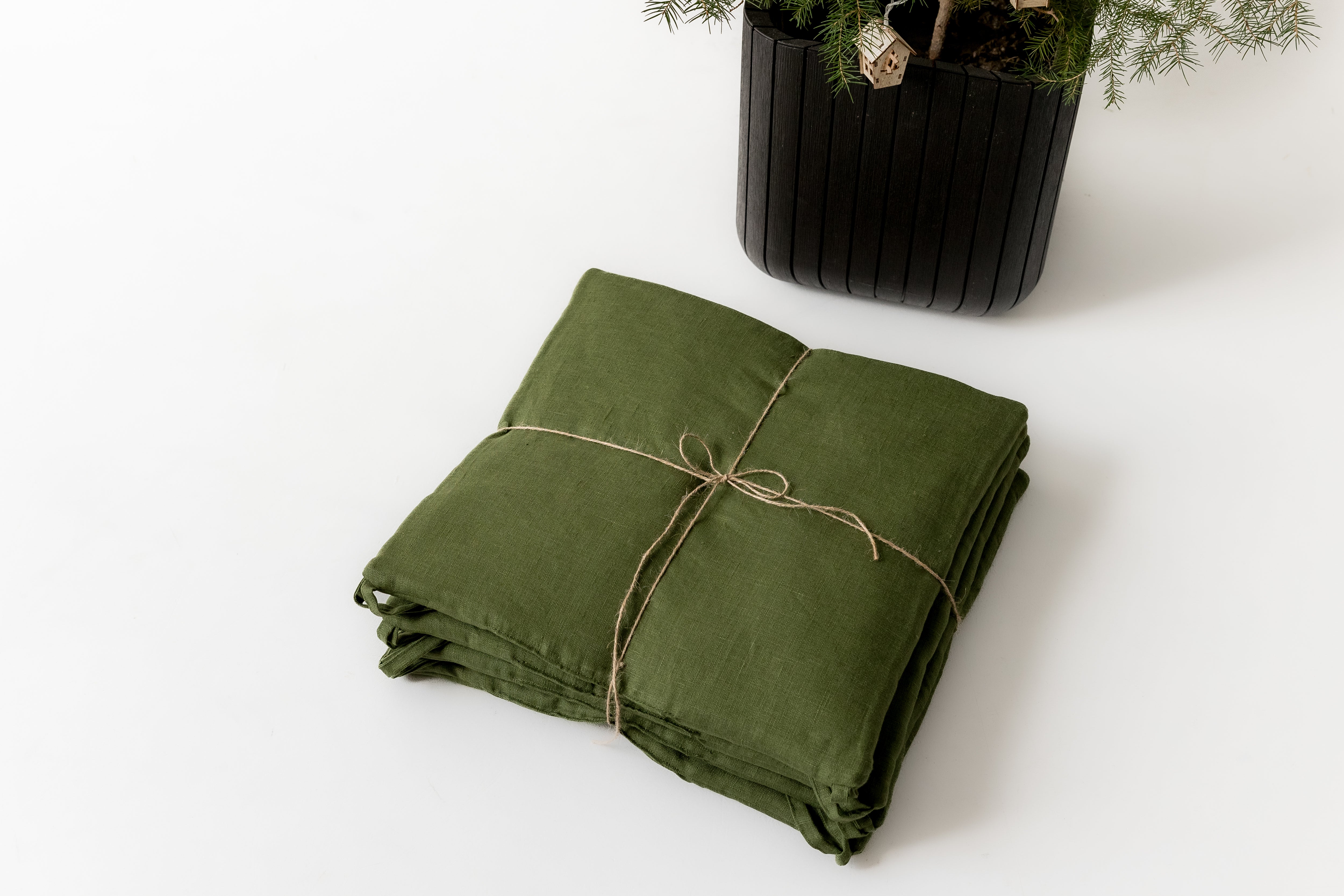 Set of 4 Natural Hemp Linen Seat Cushions for chair with Ties filled organic hemp fiber in natural Linen fabric Pillow Seat Christmas Gift