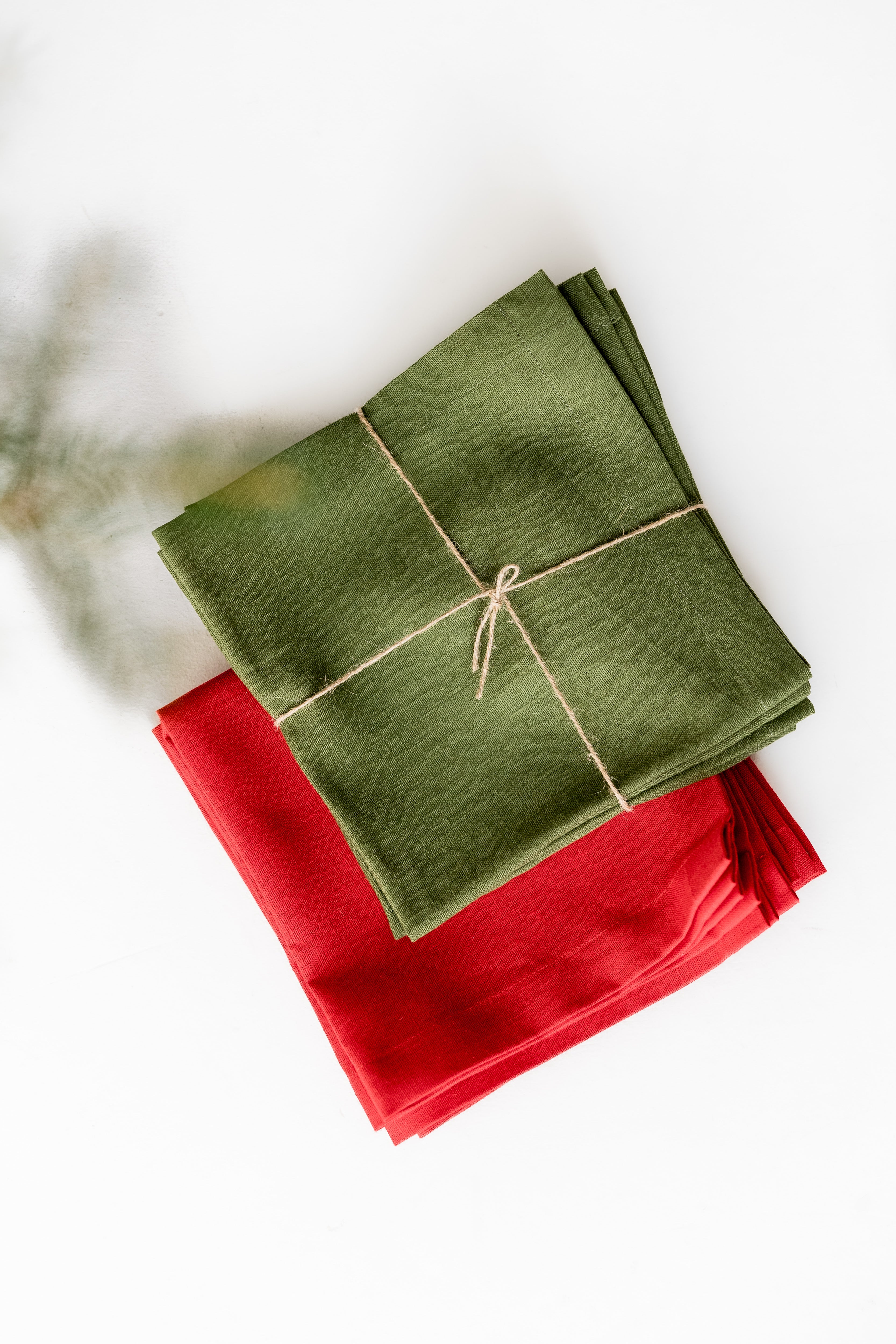 Christmas Napkins set of 4 pcs Linen Napkins Red / Green Custom order –  HempOrganicLife