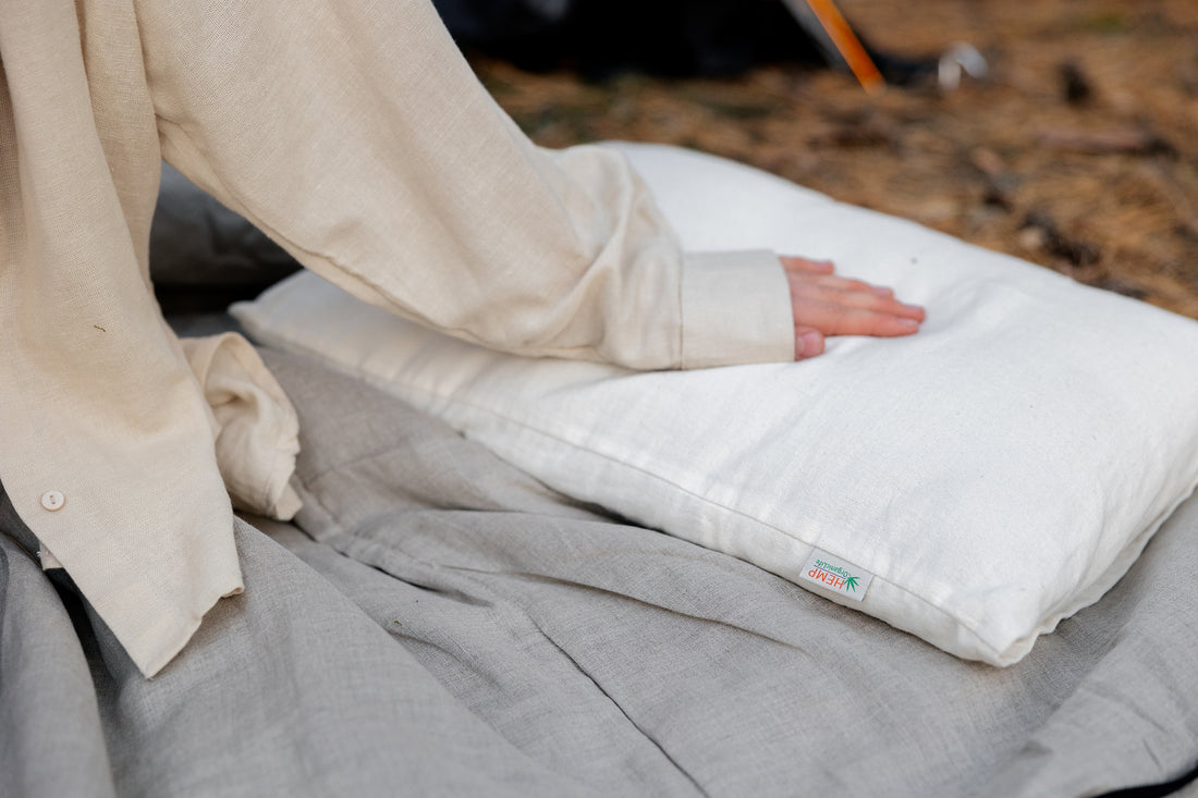 Organic HEMP Sleeping bag in linen fabric- organic hemp fiber filling + linen non-dyed fabric - blanket quilt, hand made