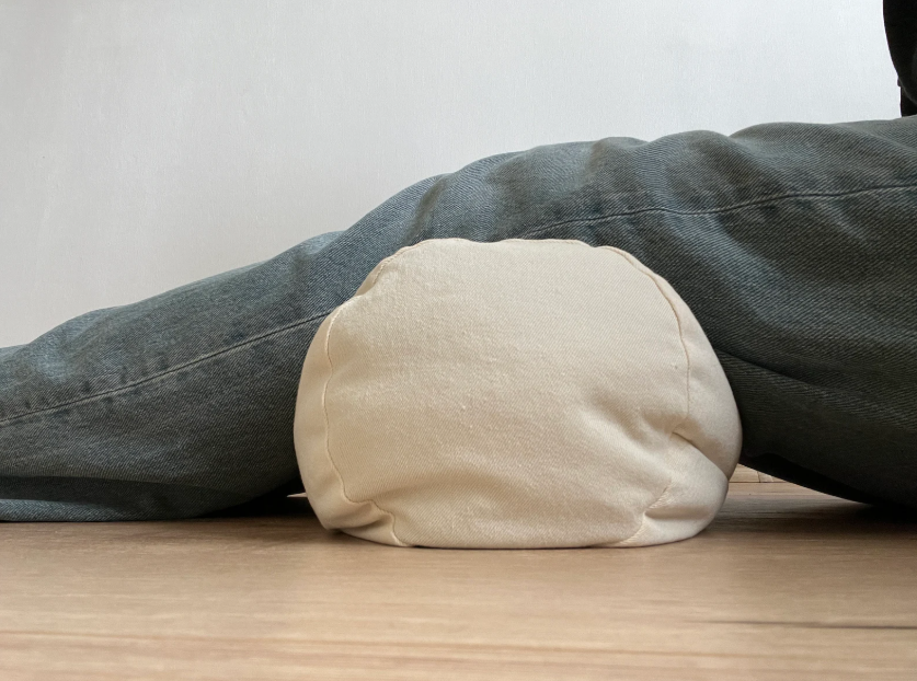 Bolster filled organic Buckwheat hulls yoga pillow Meditation pillow natural non dyed cotton fabric