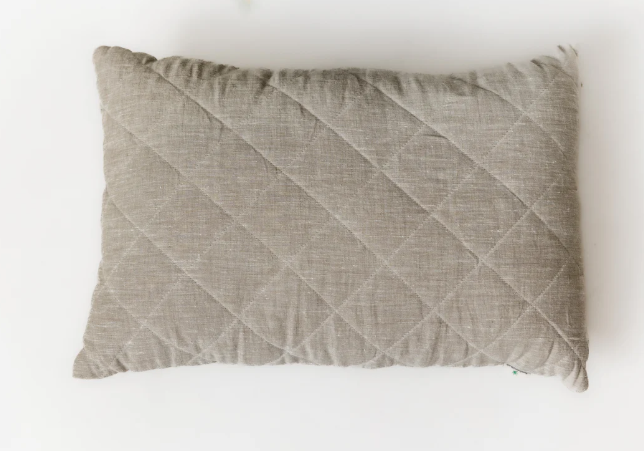 Special listing for Nina 7 blankets, 6 pillows, 4 mattress pad covers as fitted sheet and 2 topper-mattress pad like fitted sheet