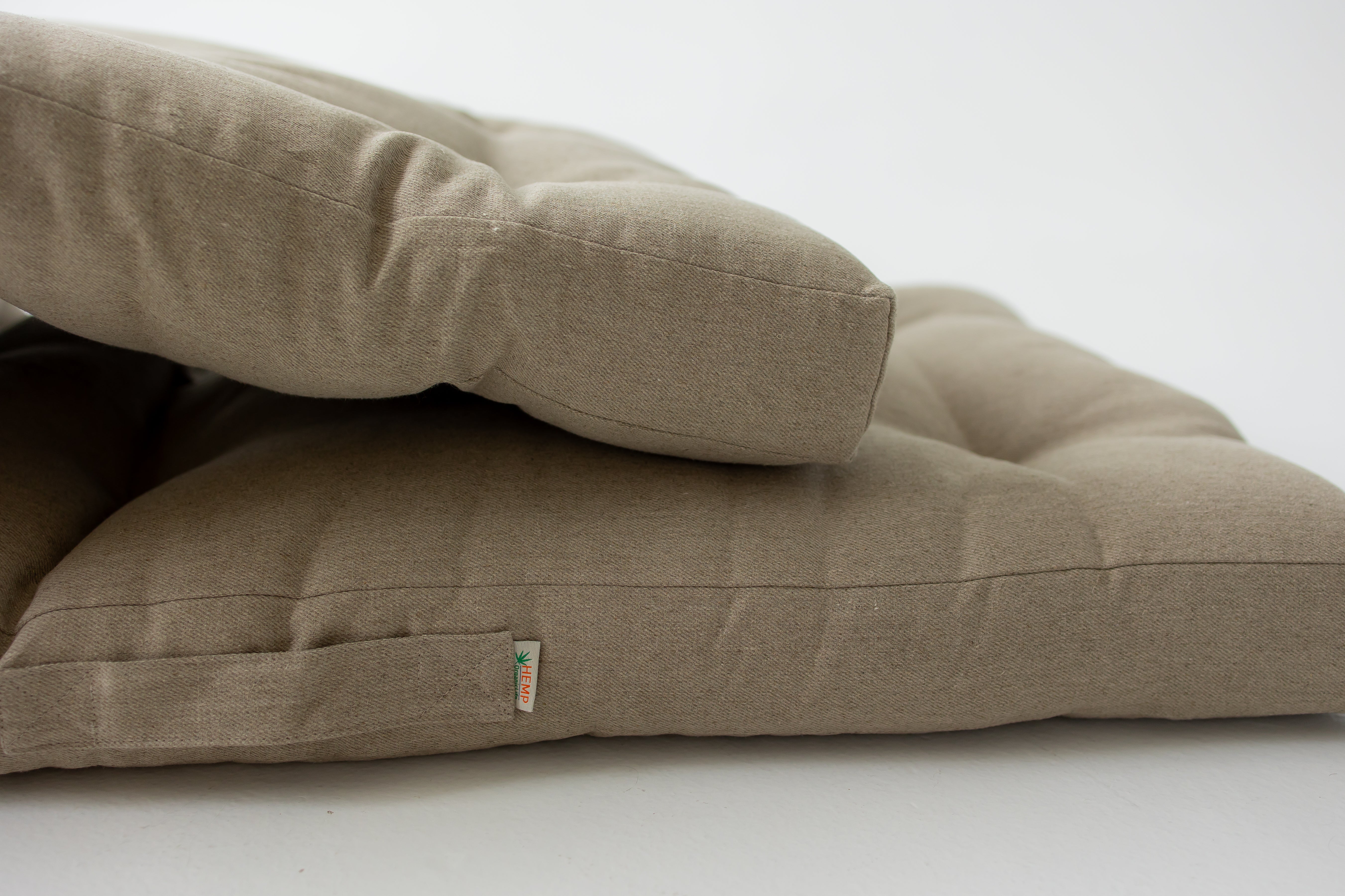 Special listing for Danae Lucas one 135 x 192 x 8 cm hemp wool futon made of natural undyed linen fabric in dark grey color