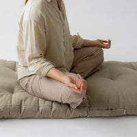 Hemp-filled Linen Shikibuton Mat organic Topper Futon with Hemp Fiber Filler inside in natural non-dyed Linen fabric 3” thickn Roll-up Bed